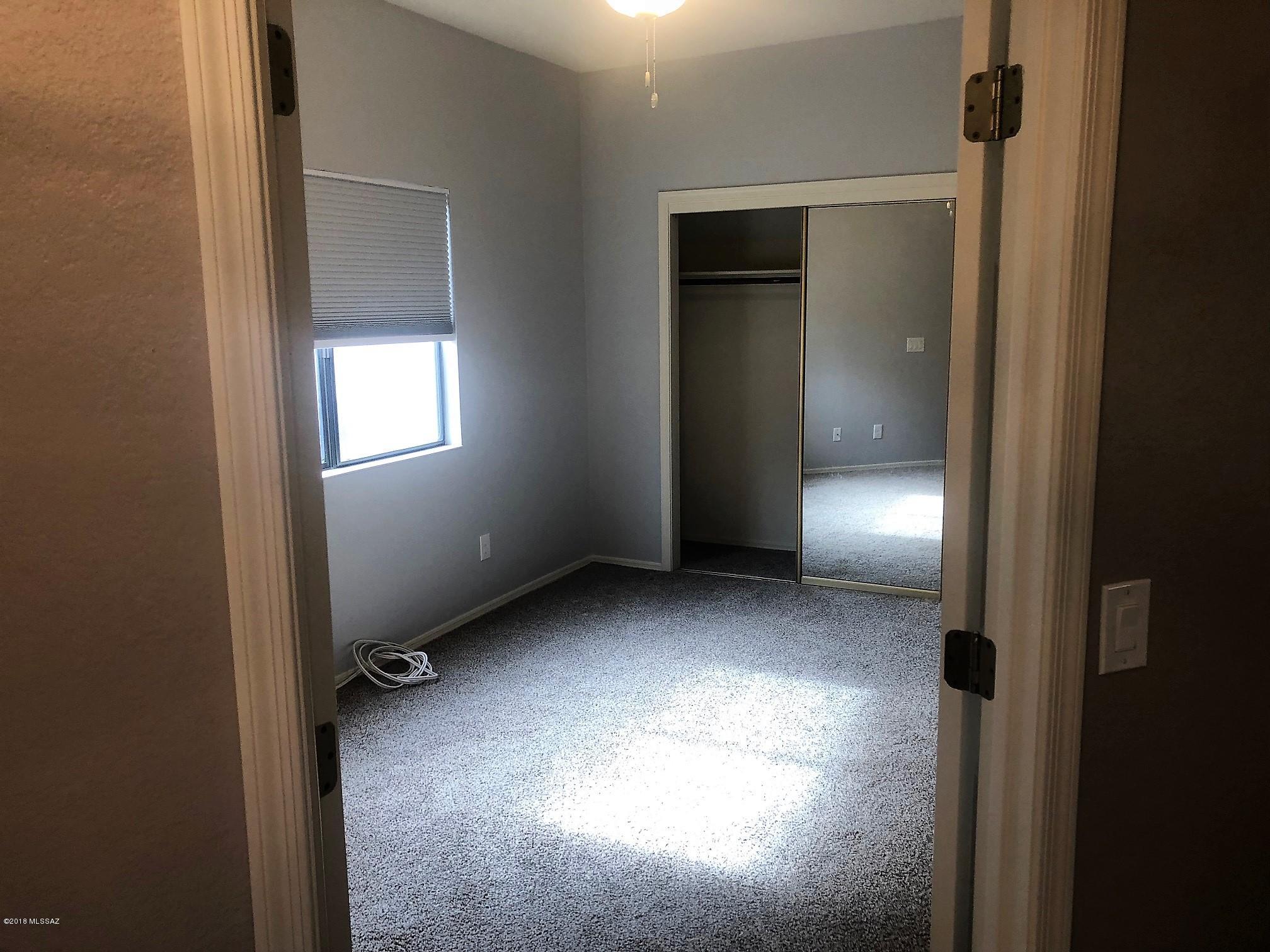 Sunrise Presidio East (1-87) - Residential Lease