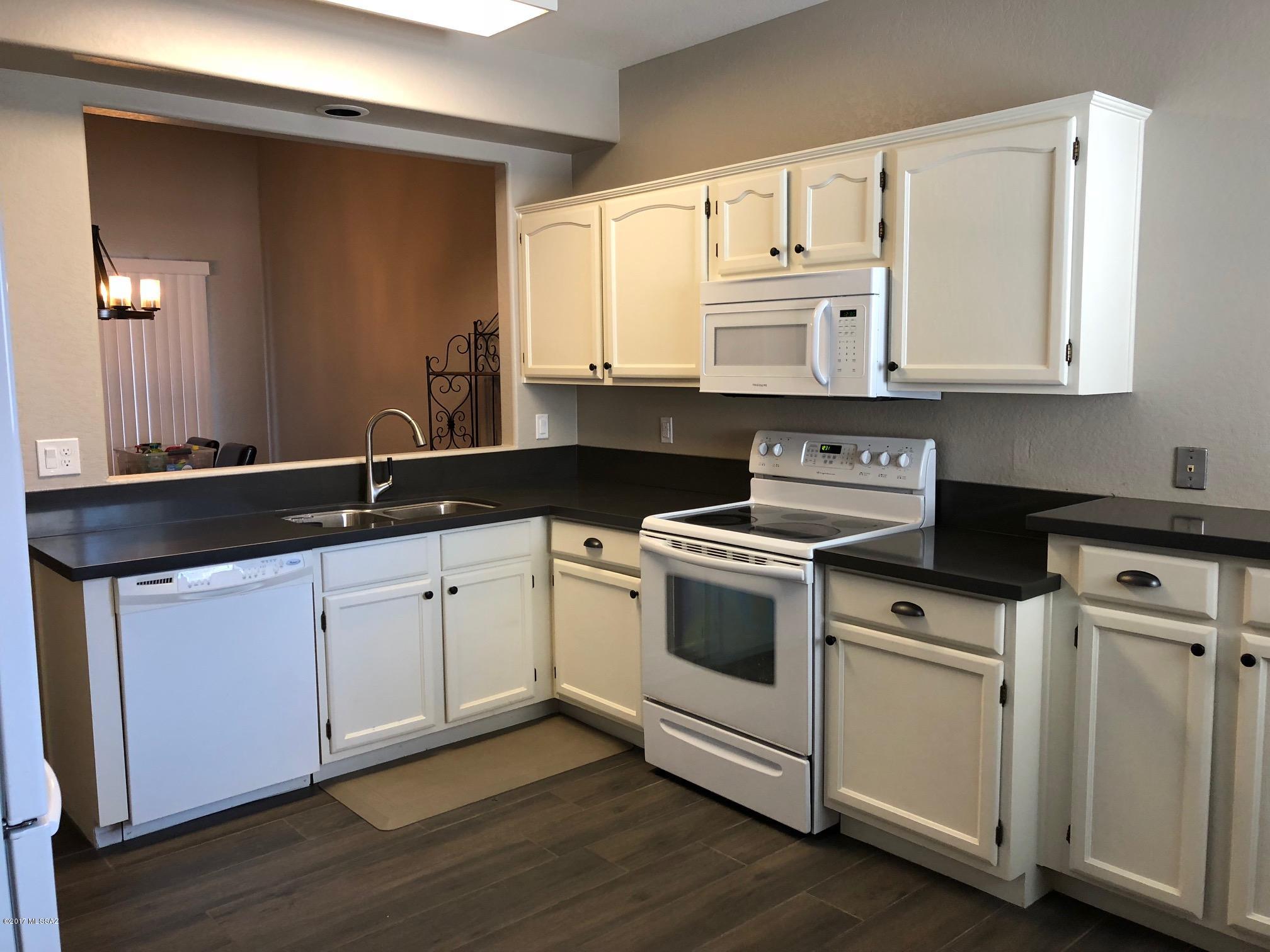 Sunrise Presidio East (1-87) - Residential Lease