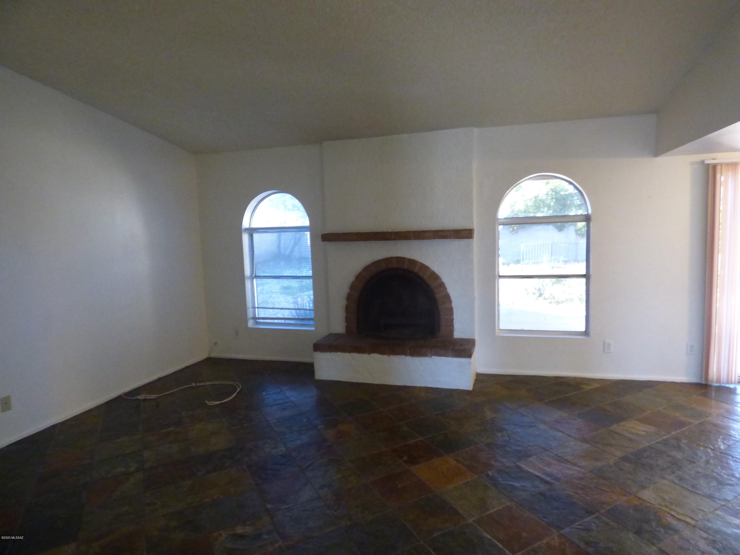 Rolling Hills - Residential Lease