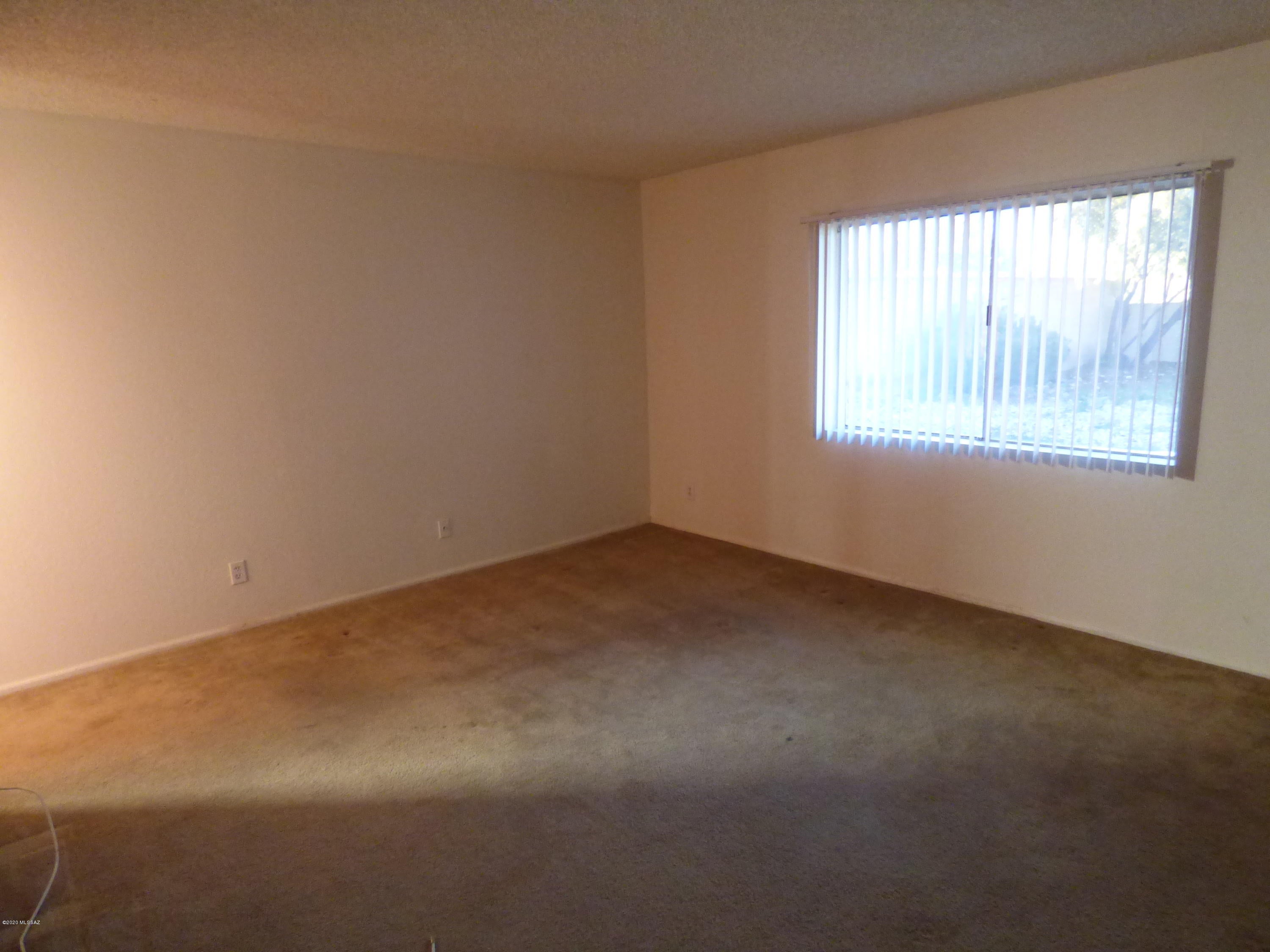 Rolling Hills - Residential Lease