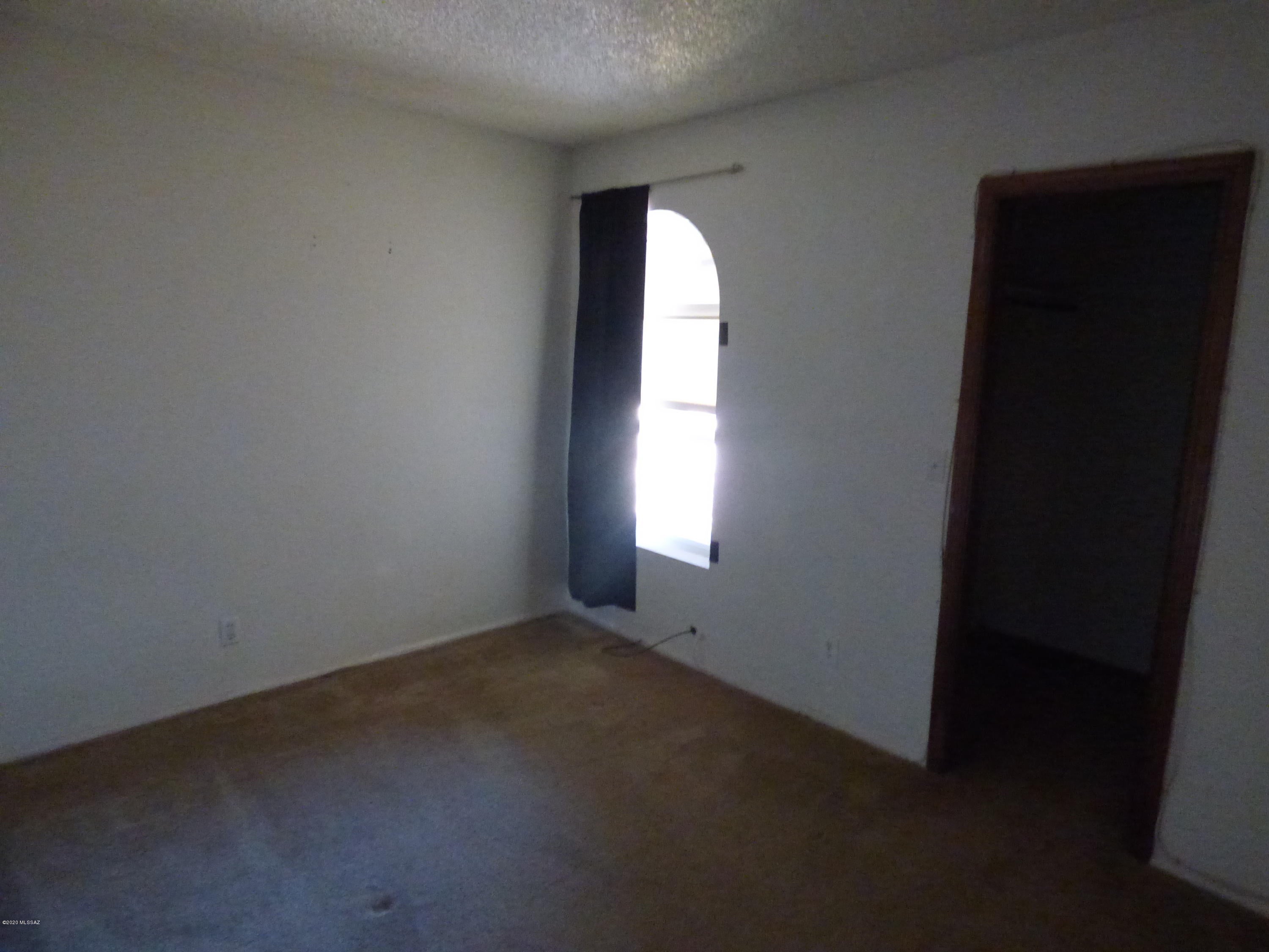Rolling Hills - Residential Lease