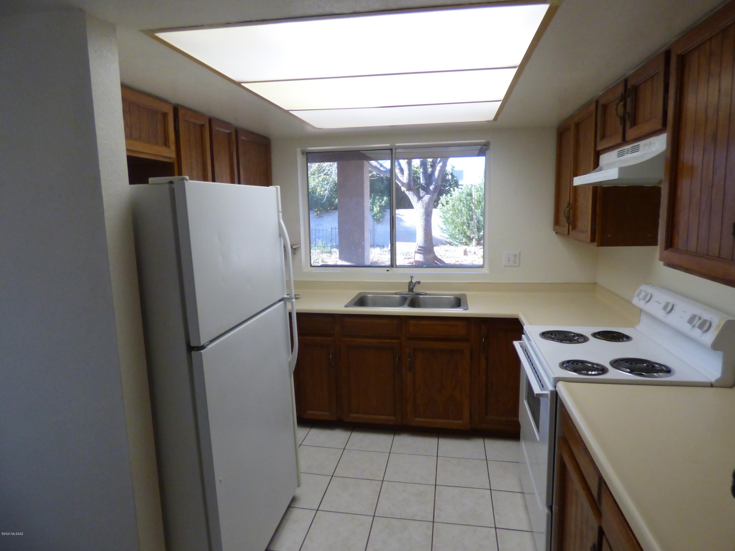 Rolling Hills - Residential Lease