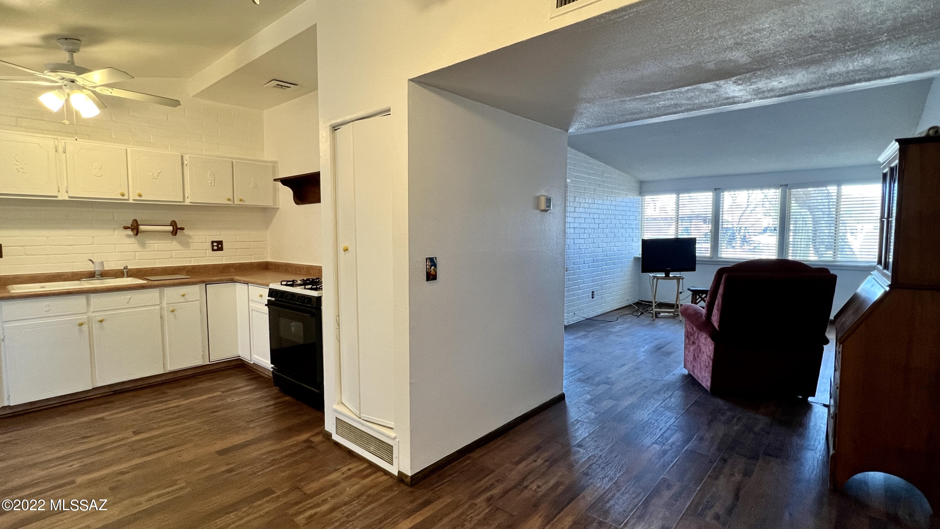 Vista Del Prado NO. 6 (1-64) - Residential