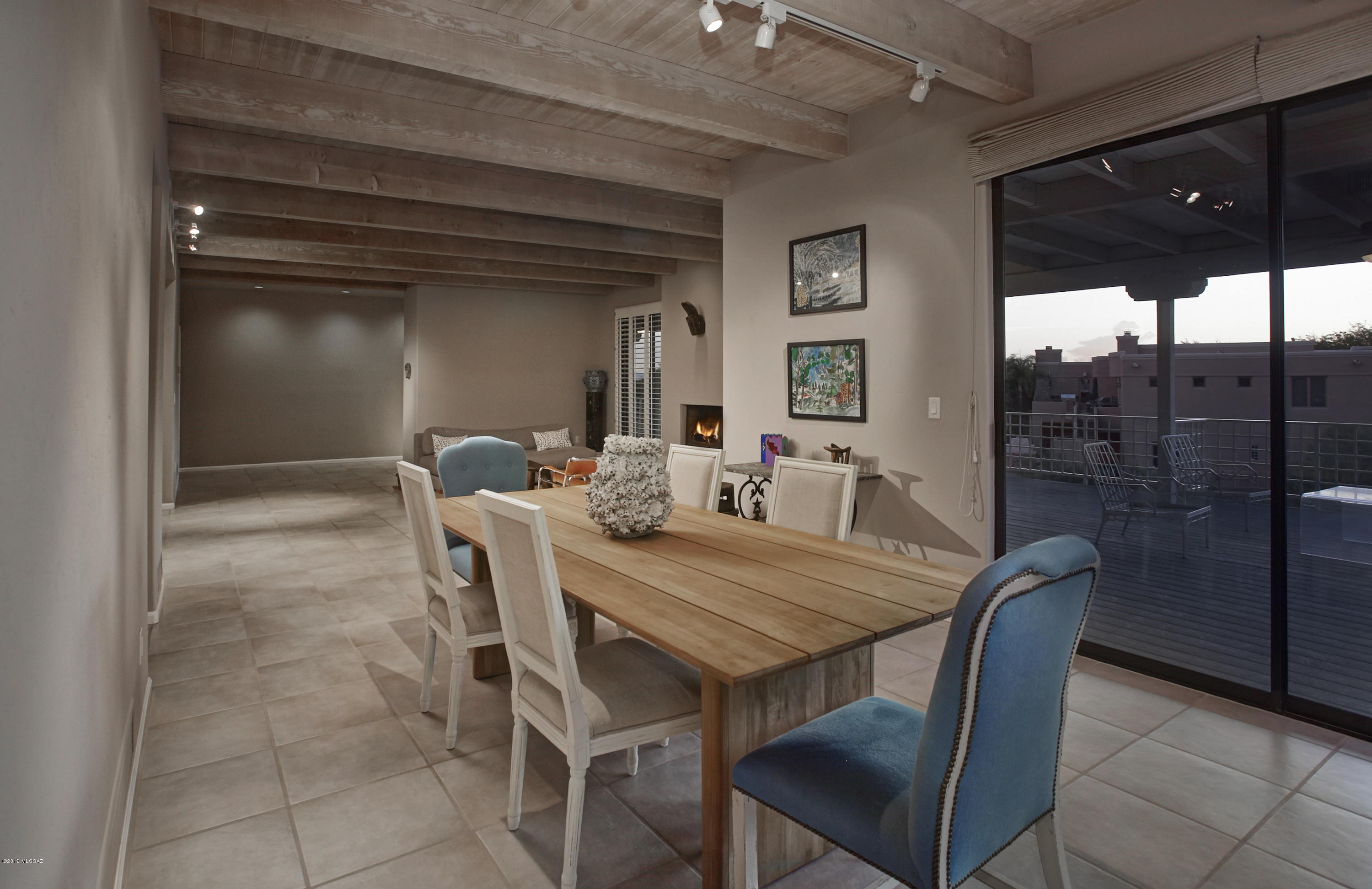 Finisterra (1-210) - Residential