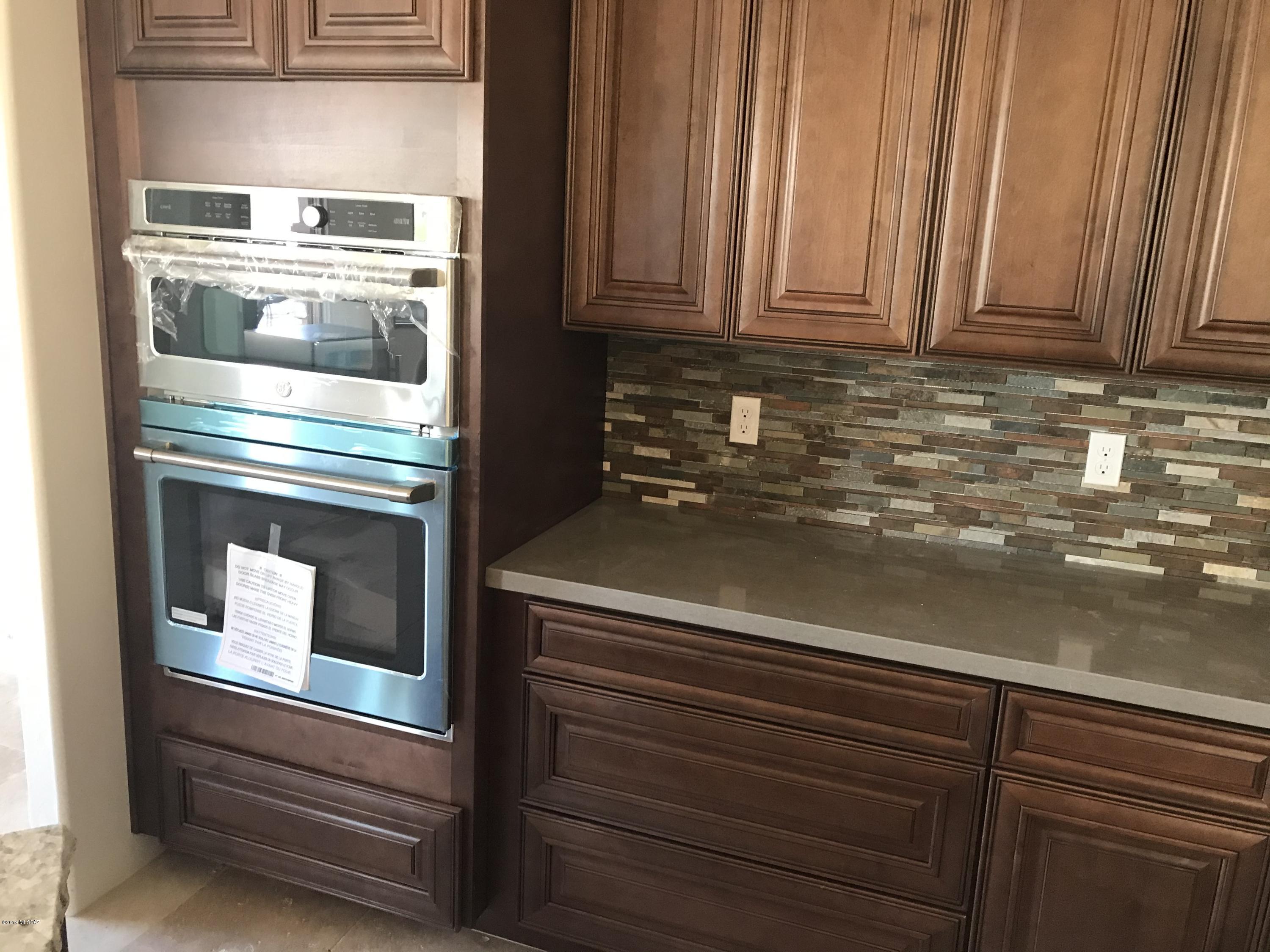 Coyote Creek (1-395) - Residential