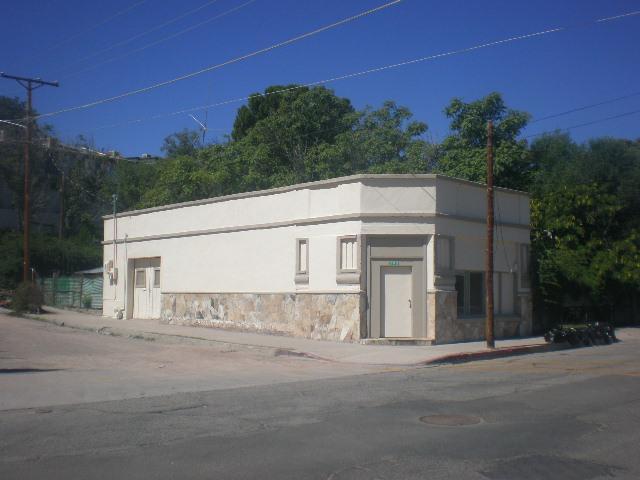 Great business potential with yard and storage. Call for appointment today.