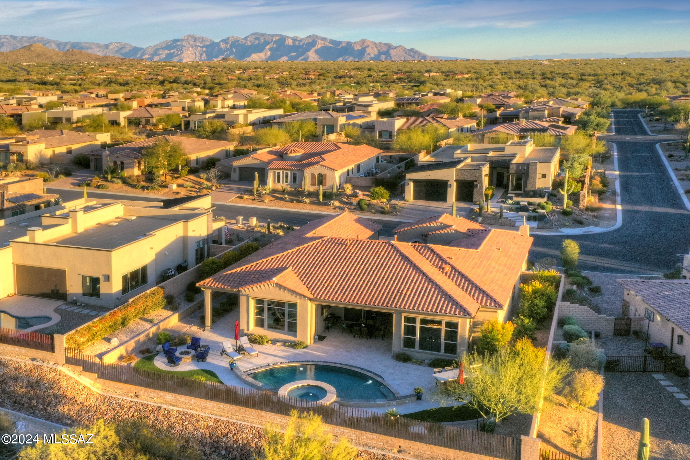 Los Saguaros At Dove Mountain SQ20121640199 - Residential