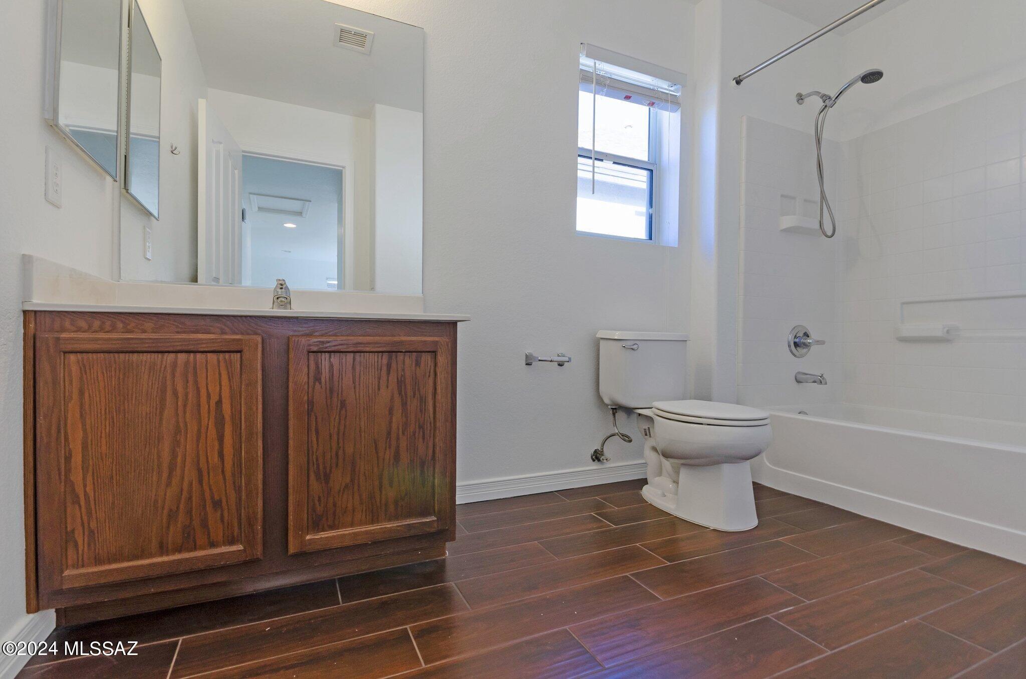 Mariposa Trail - Residential Lease