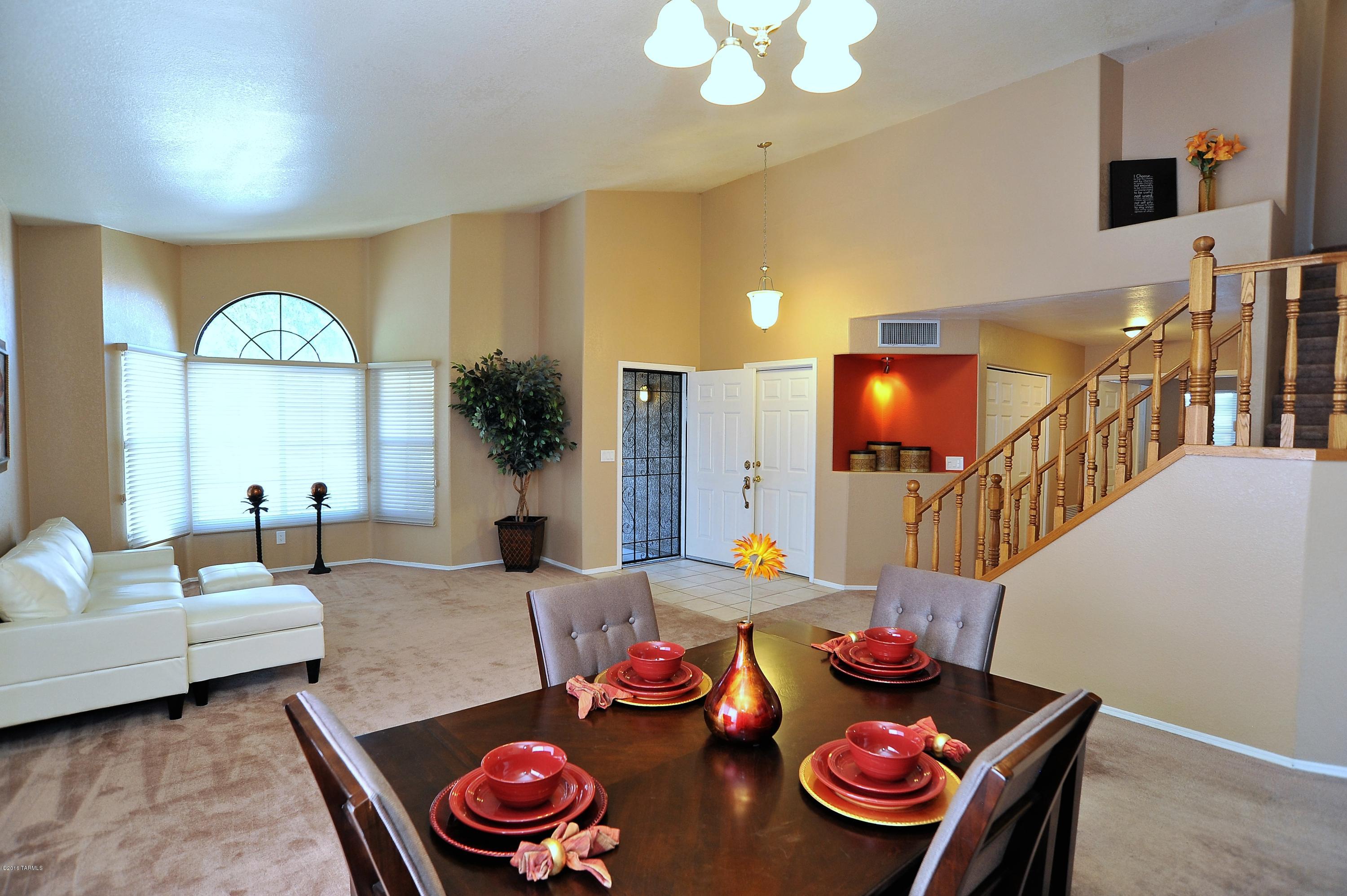 Villages Of La Canada (The) - Residential