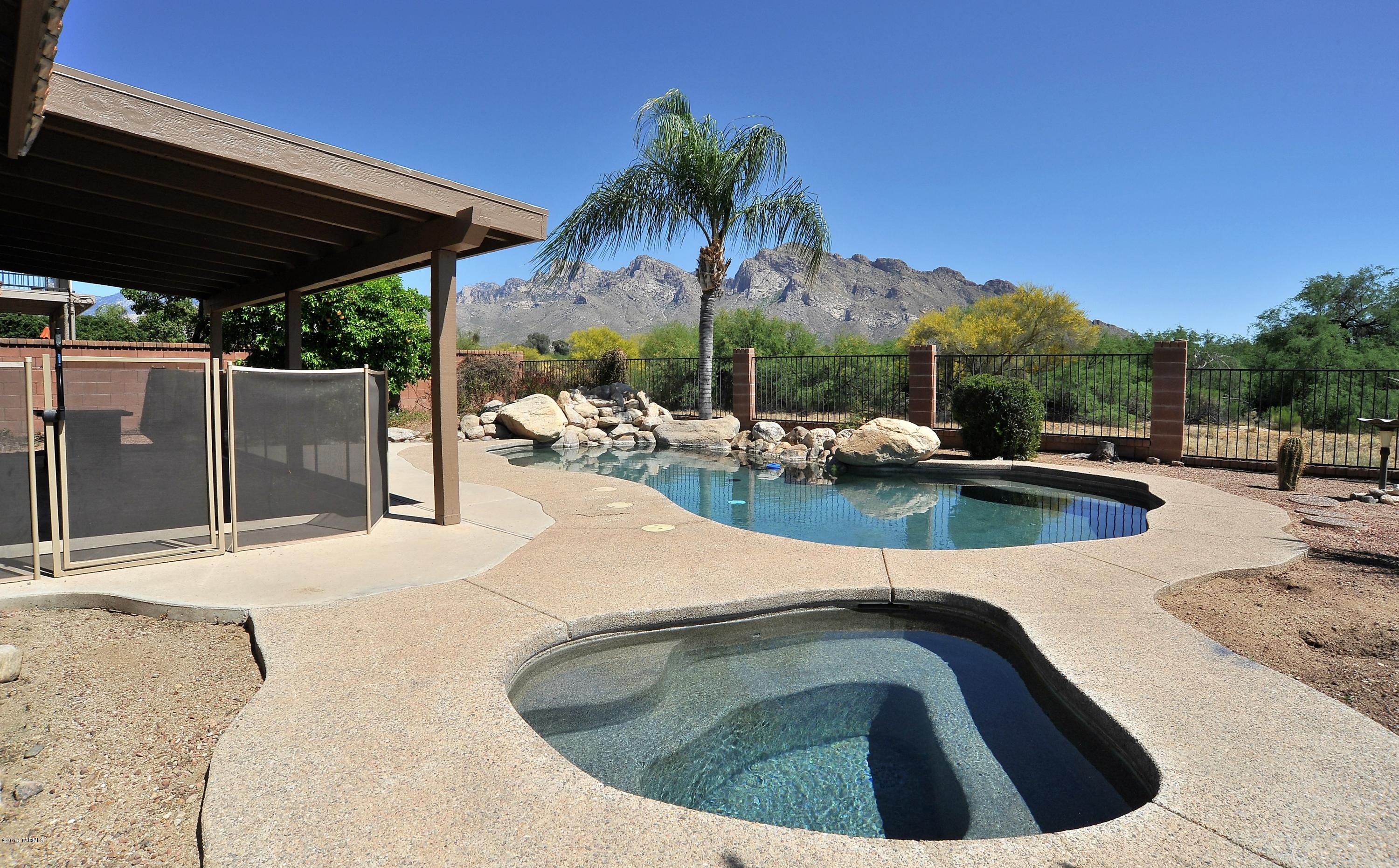 Villages Of La Canada (The) - Residential