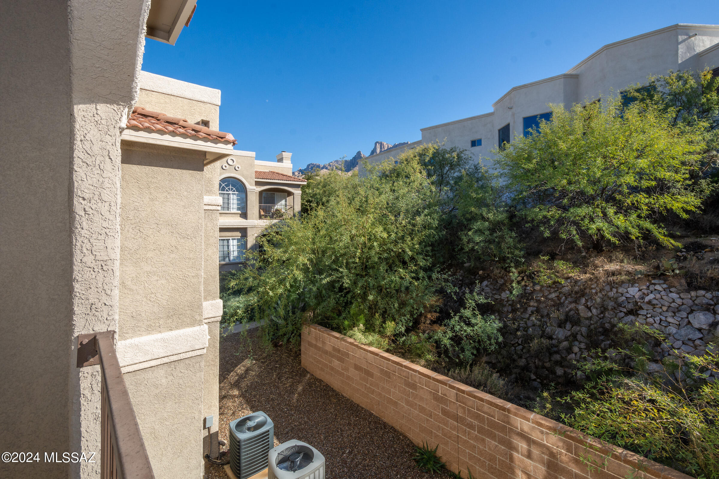 The Boulders at La Reserve Condominiums - Residential
