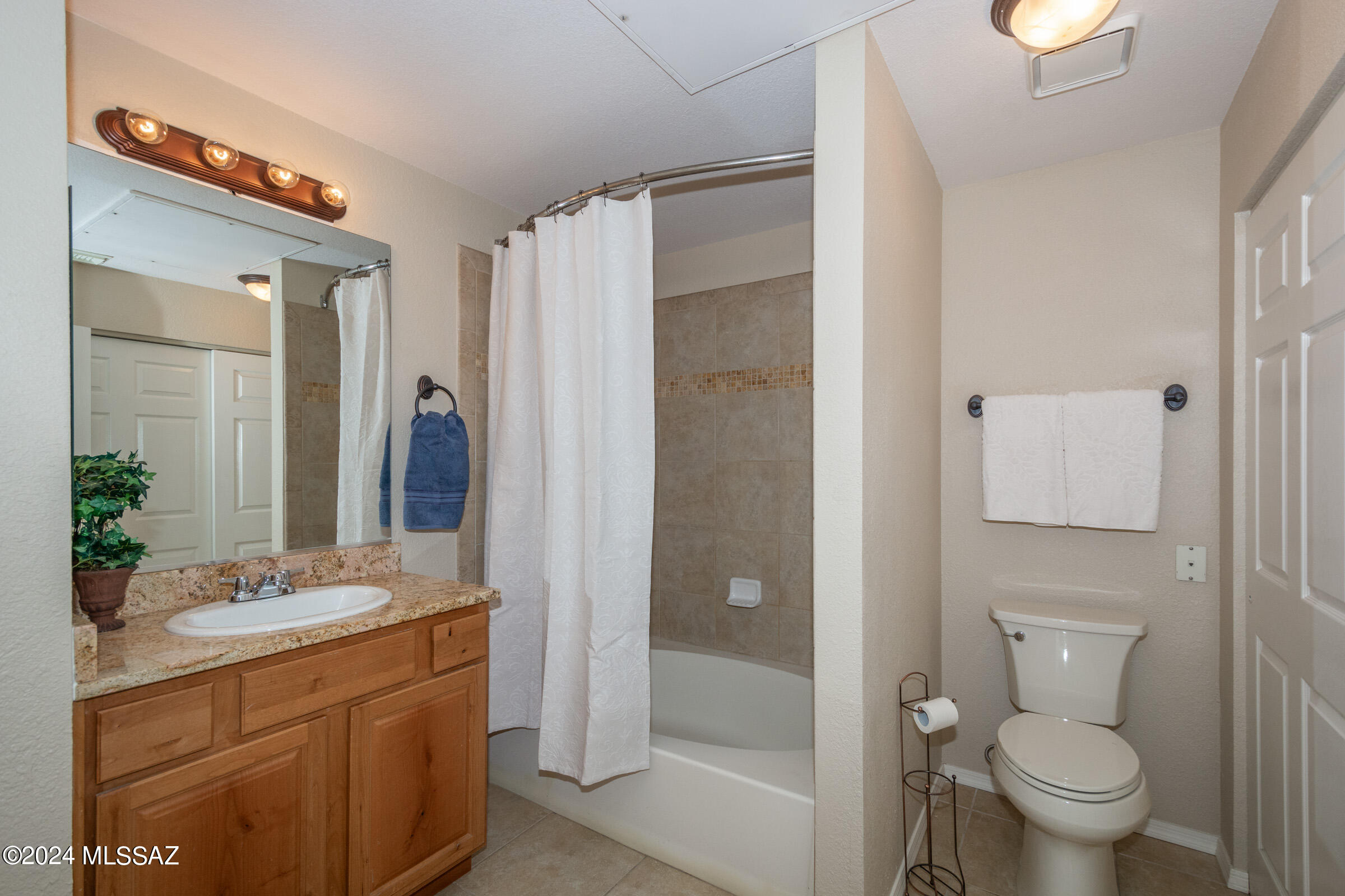 The Boulders at La Reserve Condominiums - Residential