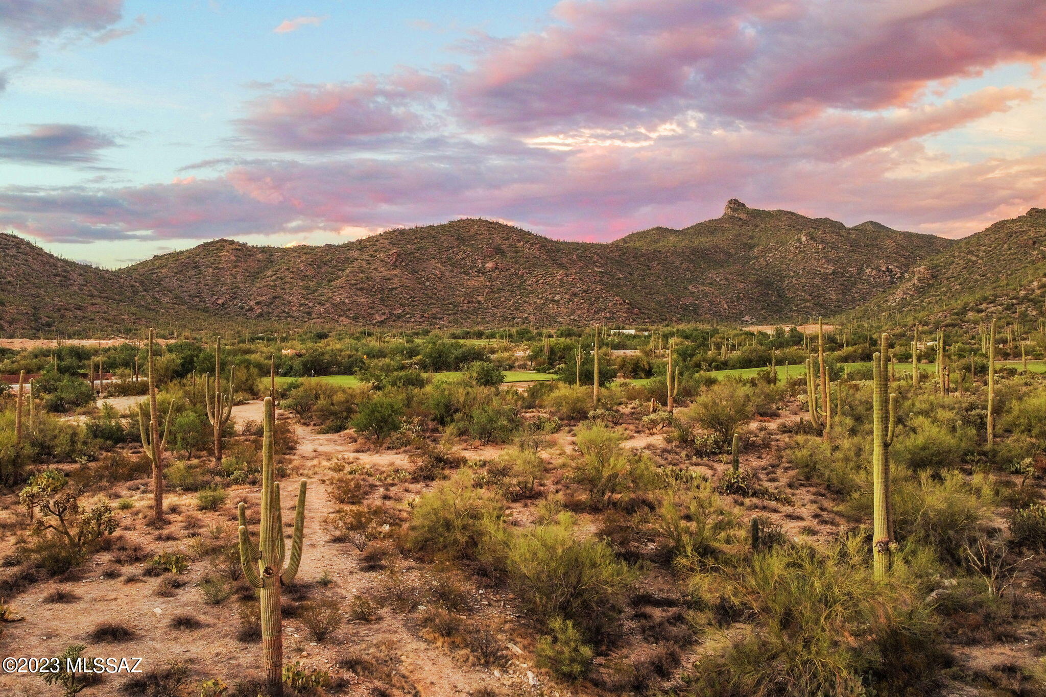 Boulder Bridge Pass II At Dove Mountain SQ20143250154 - Residential