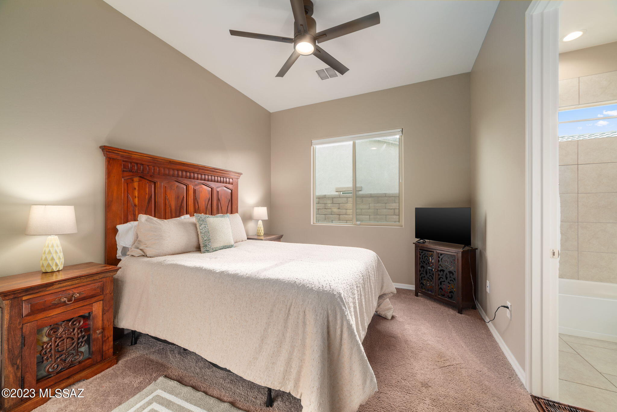 Boulder Bridge Pass II At Dove Mountain SQ20143250154 - Residential