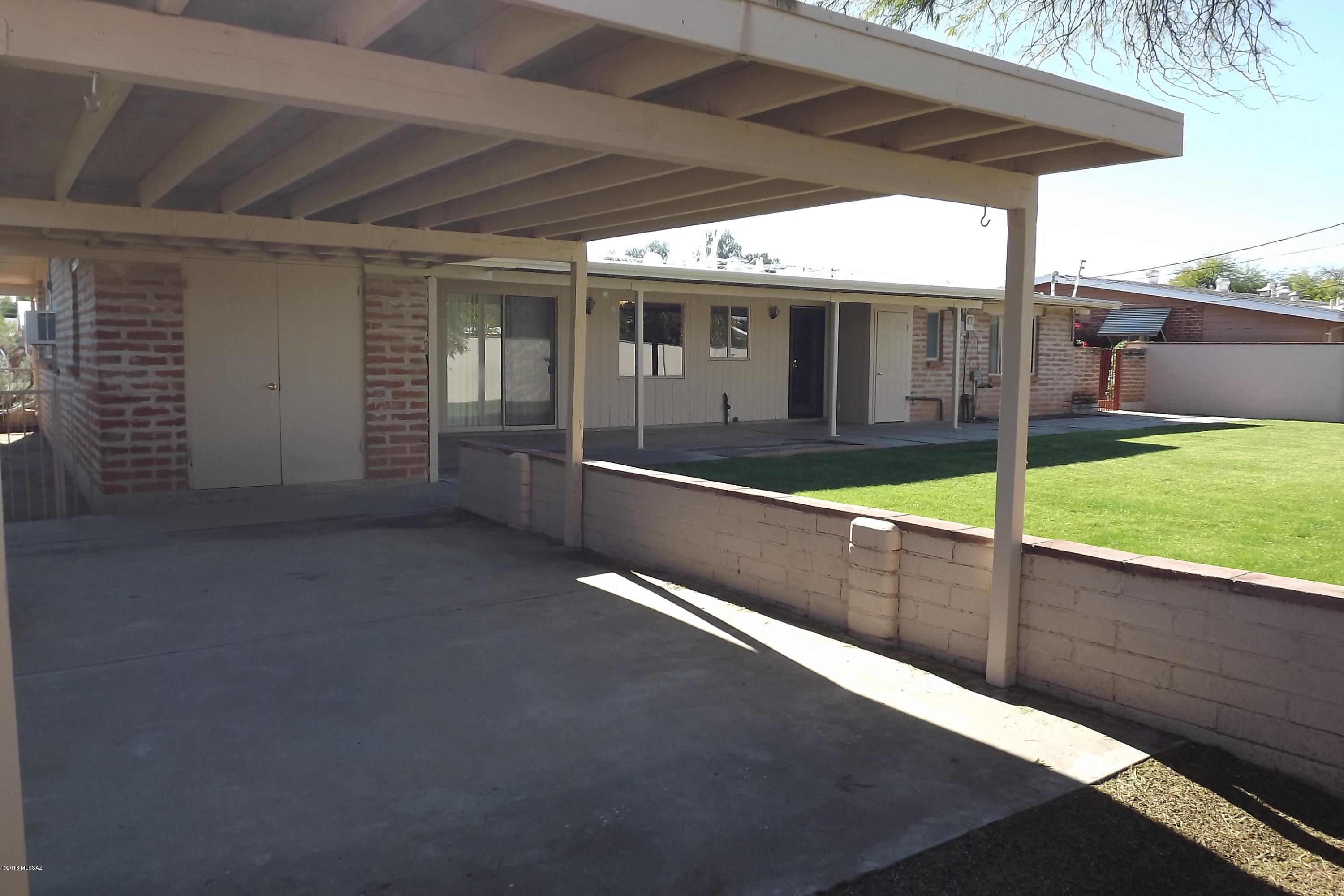 Crest View - Residential