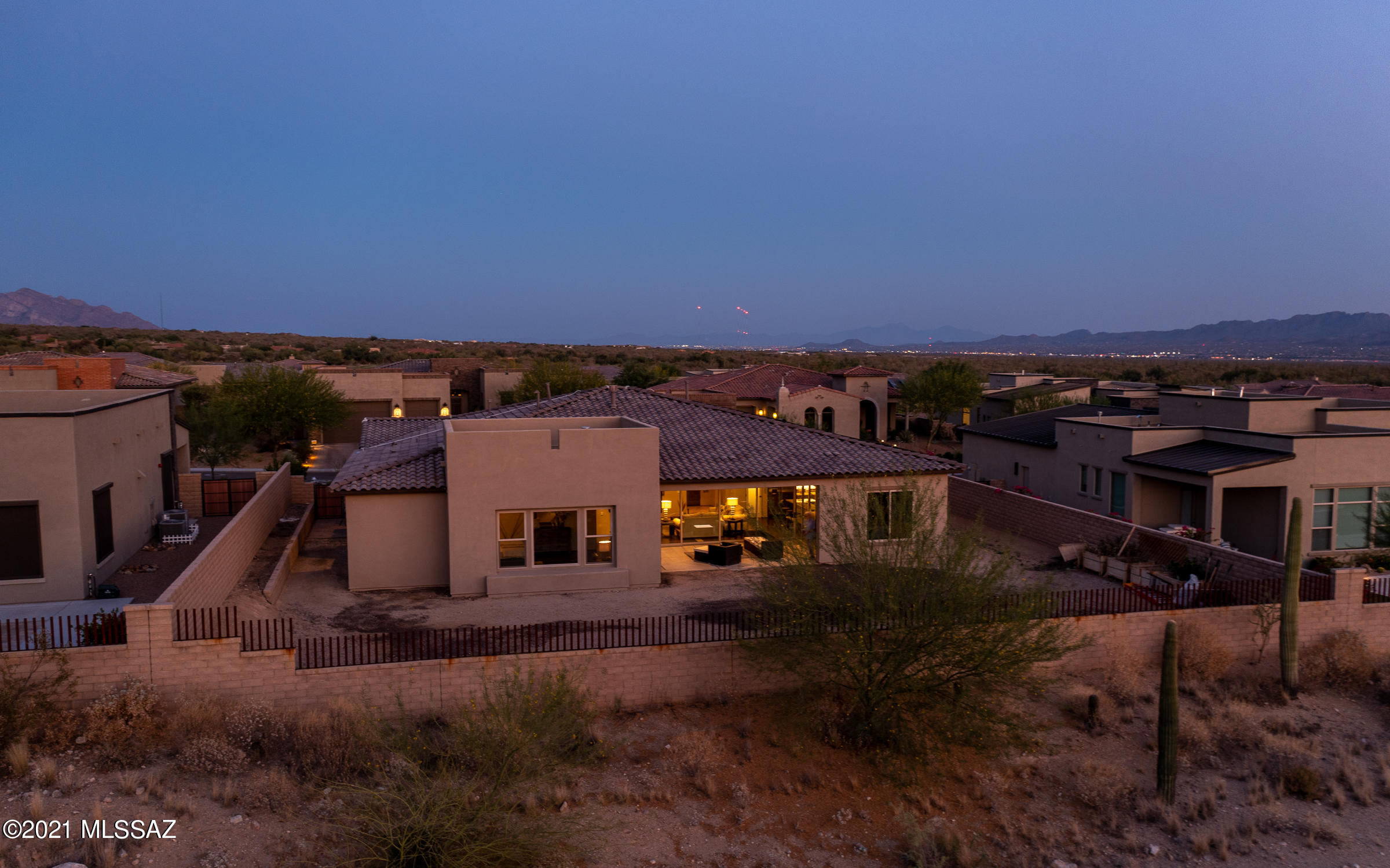 Los Saguaros At Dove Mountain SQ20121640199 - Residential