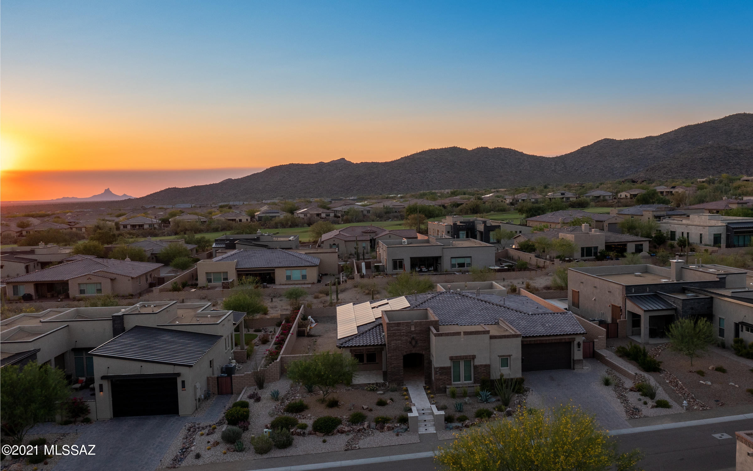 Los Saguaros At Dove Mountain SQ20121640199 - Residential
