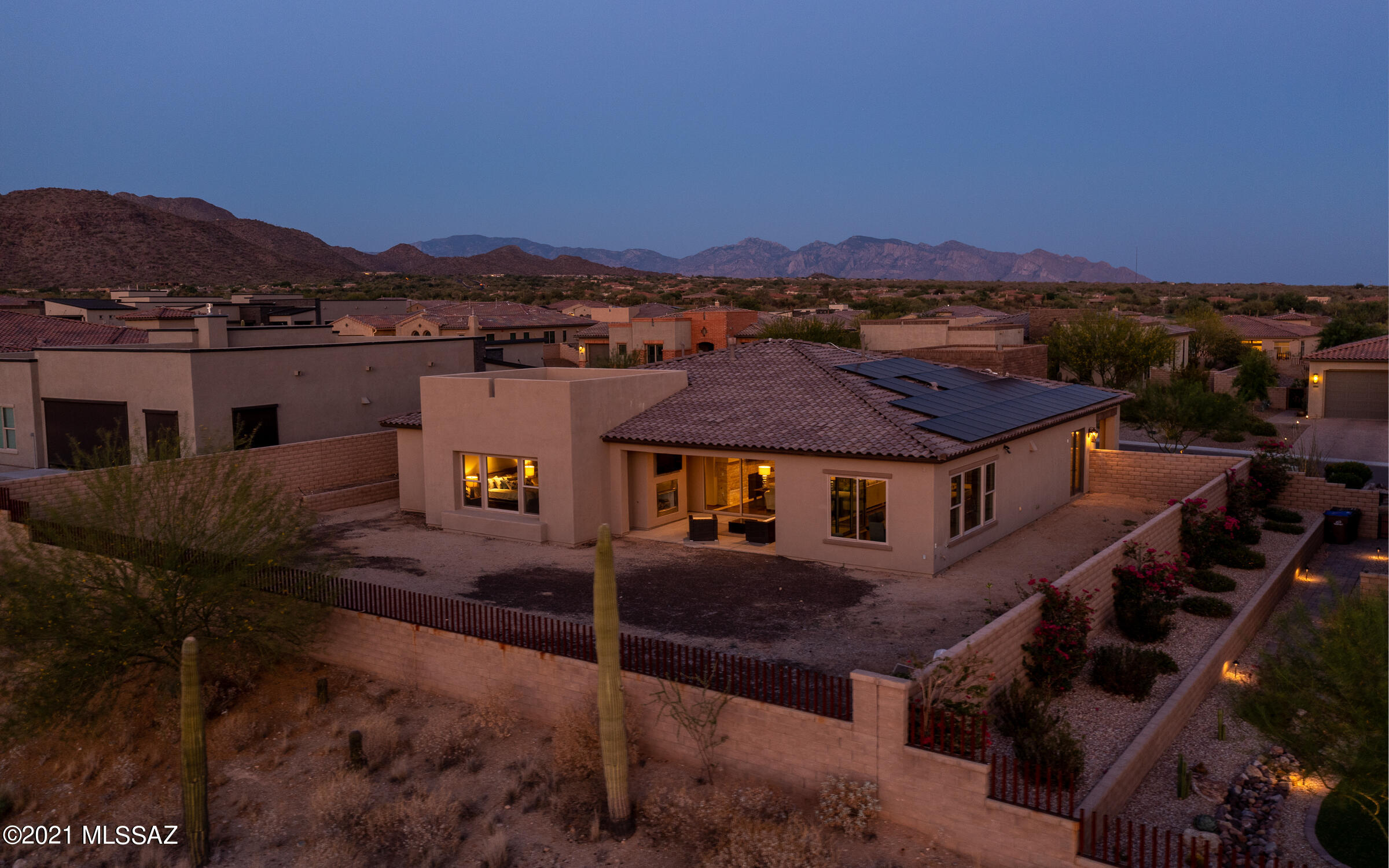 Los Saguaros At Dove Mountain SQ20121640199 - Residential