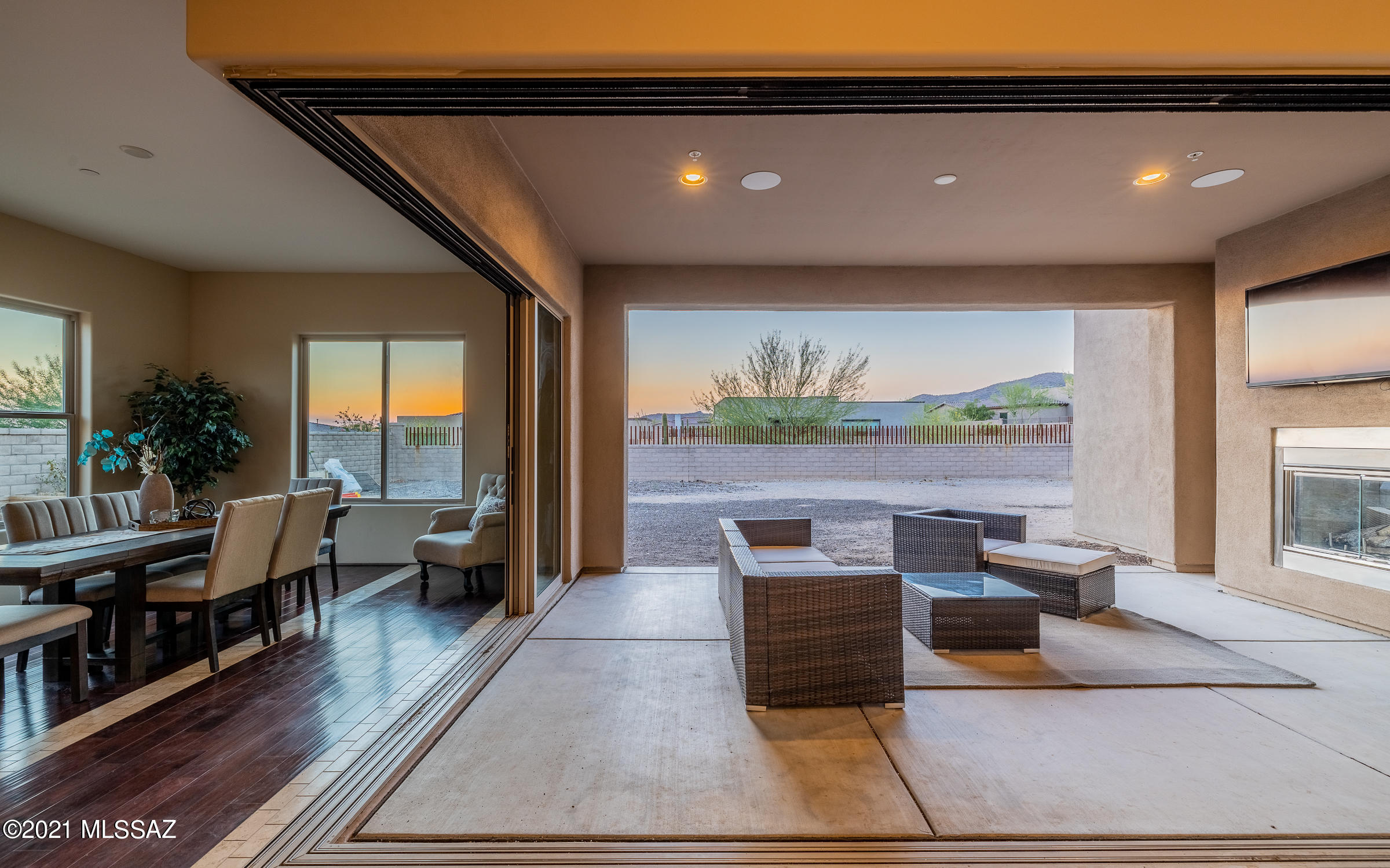 Los Saguaros At Dove Mountain SQ20121640199 - Residential