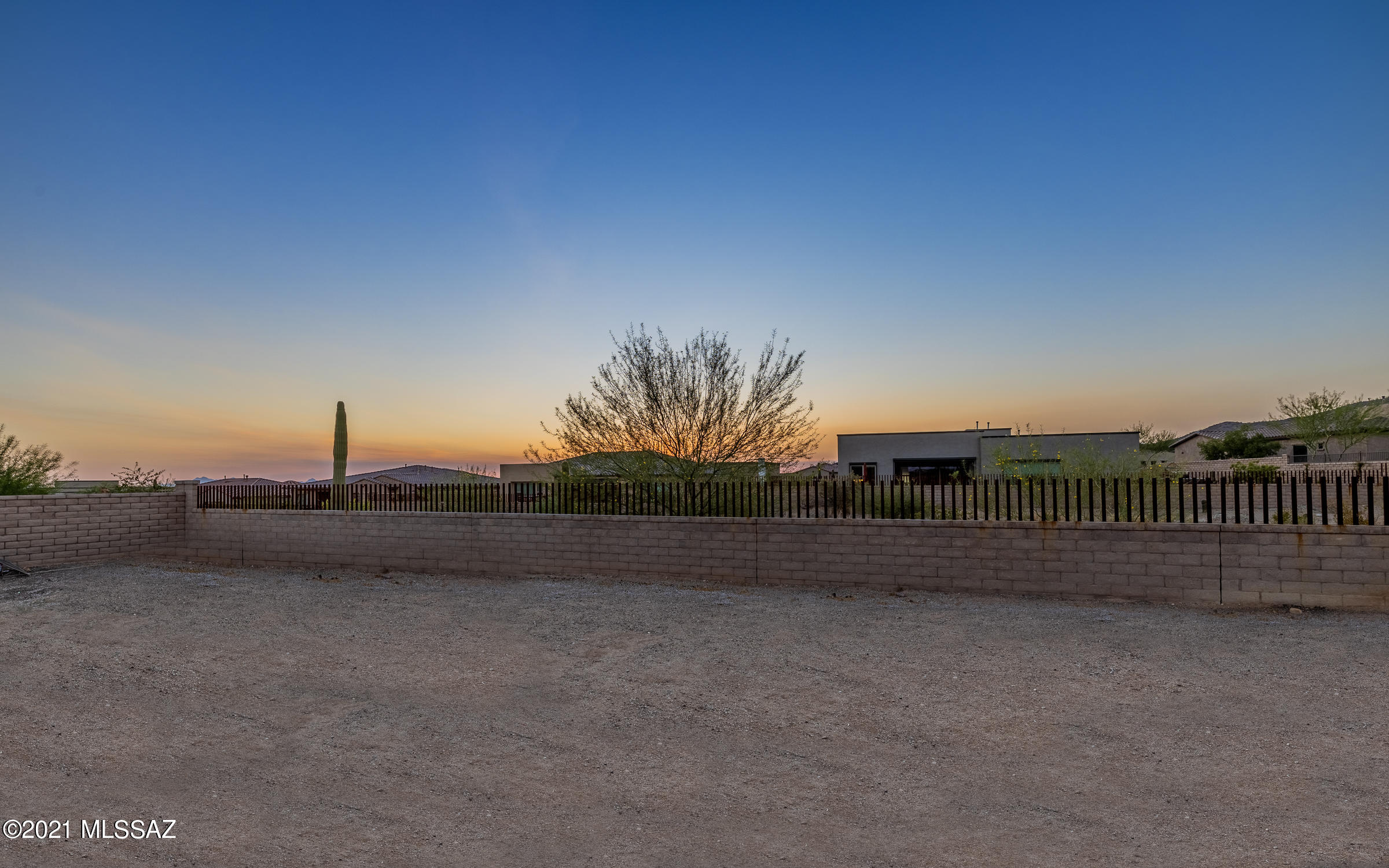 Los Saguaros At Dove Mountain SQ20121640199 - Residential