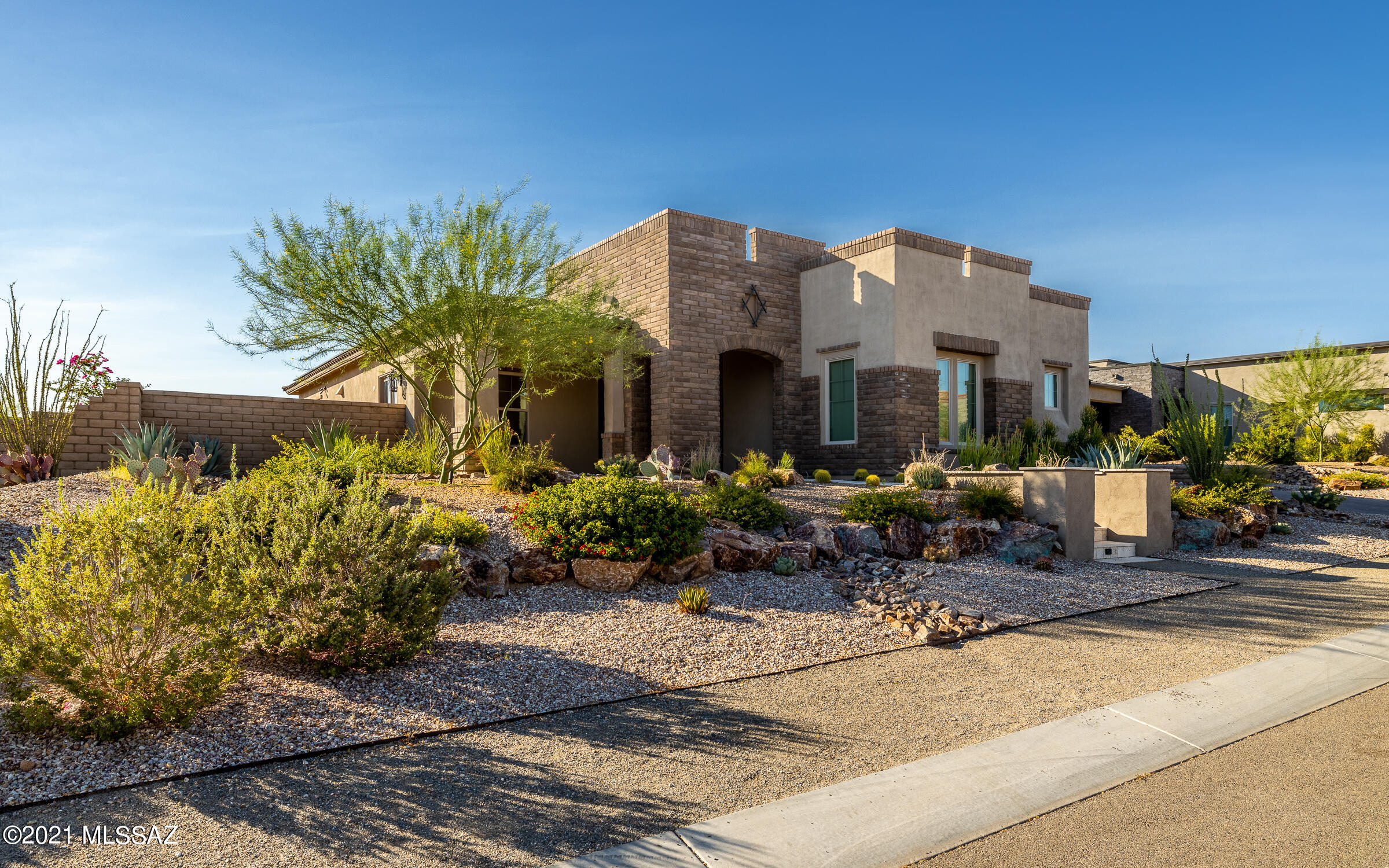 Los Saguaros At Dove Mountain SQ20121640199 - Residential