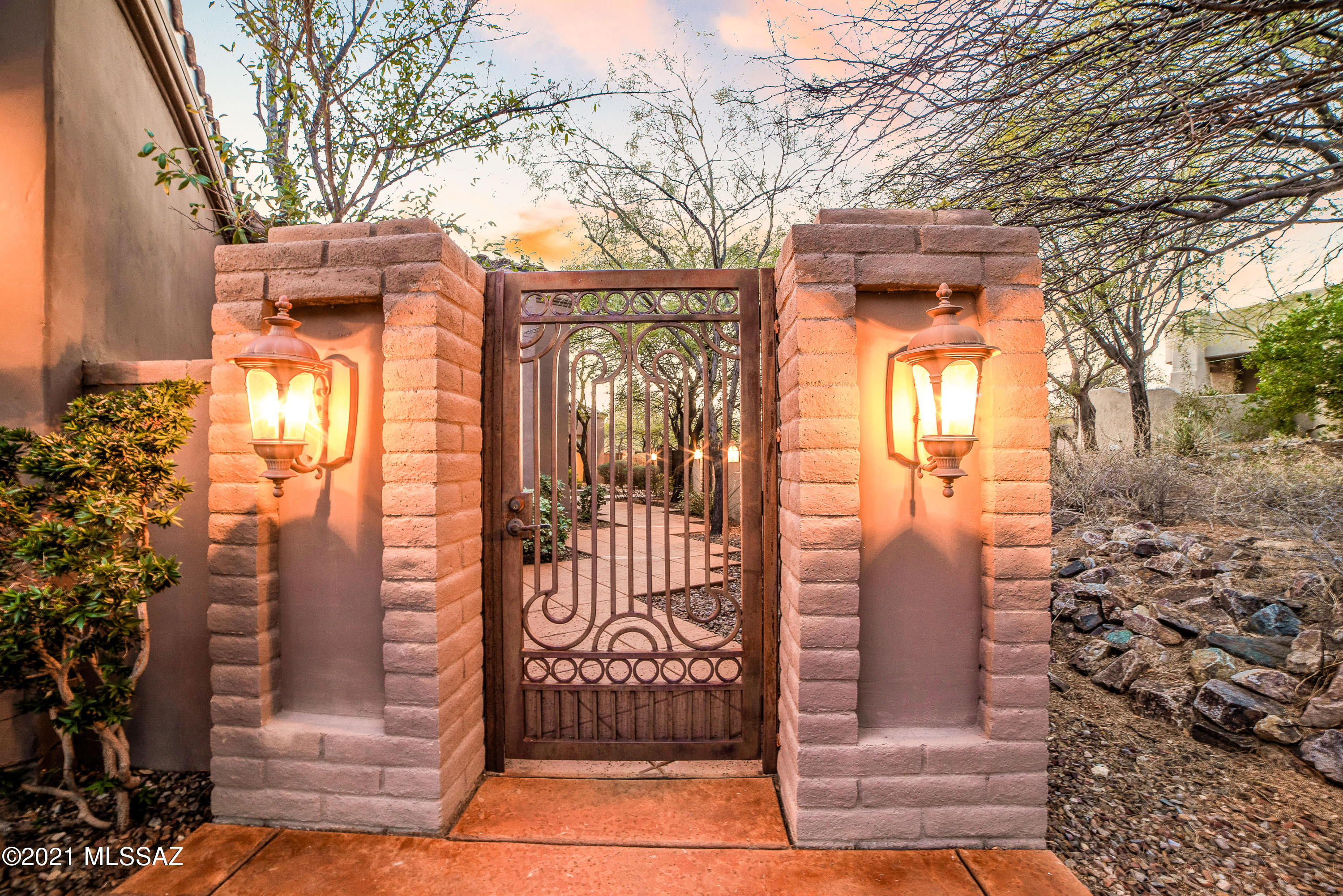 Honey Bee Canyon Estates - Residential