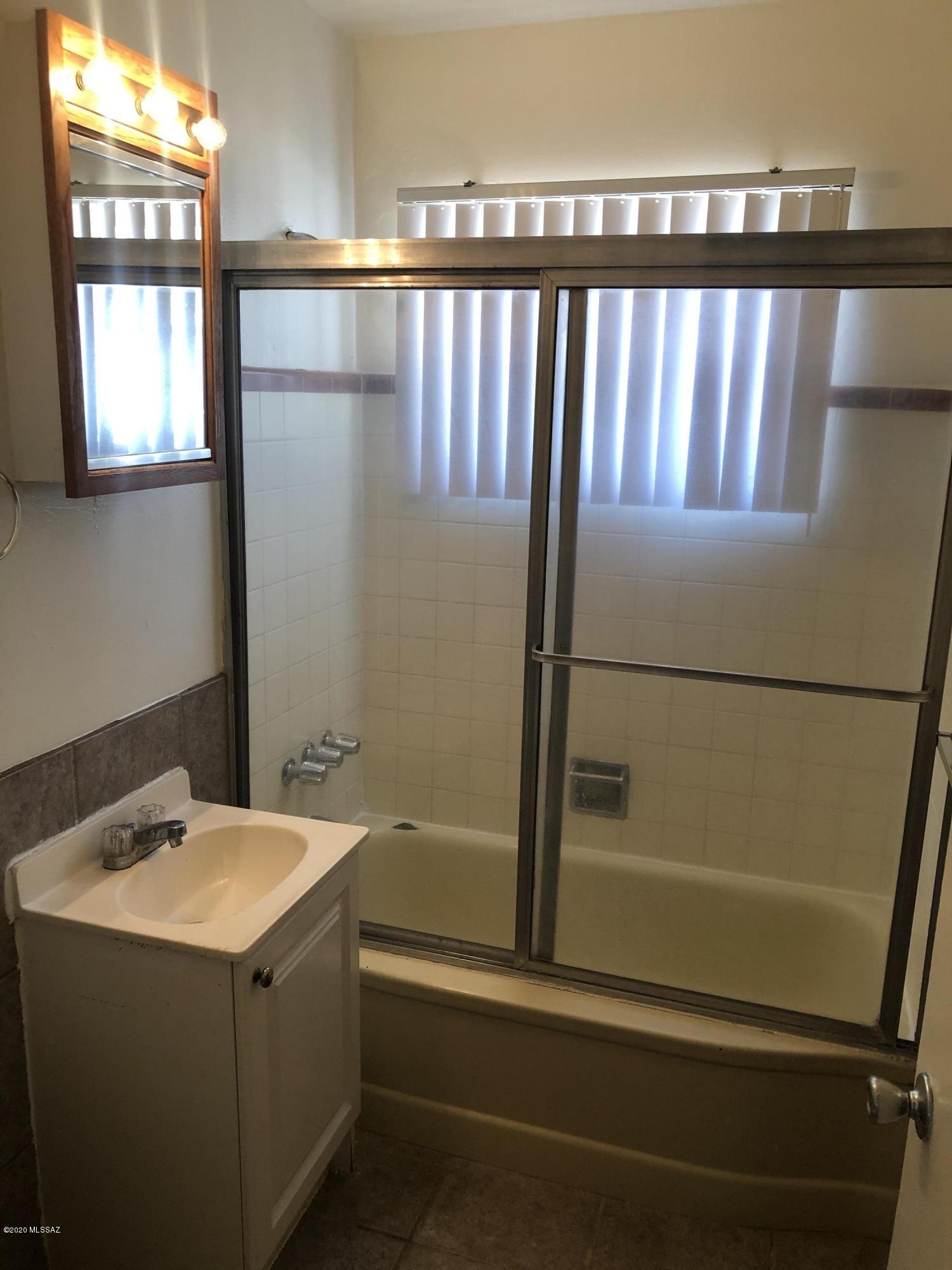 Linden Park Addition - Residential Lease