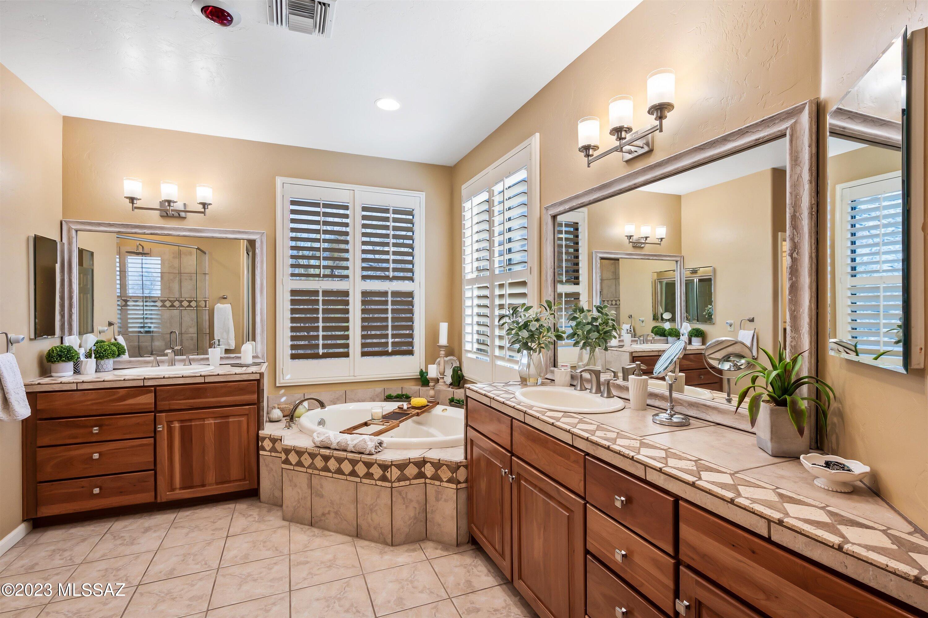 Sabino Sands (1-9) - Residential