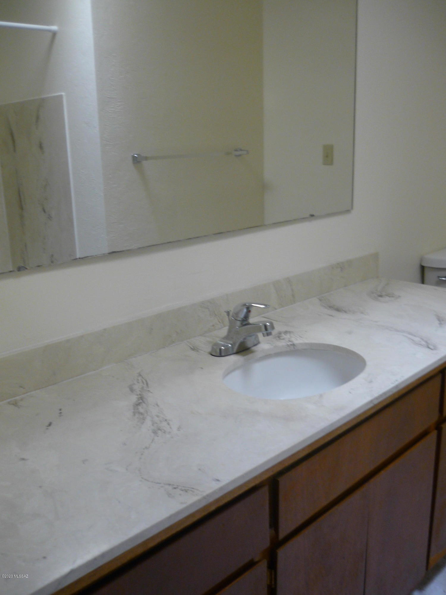 Casa Loma Estates - Residential Lease
