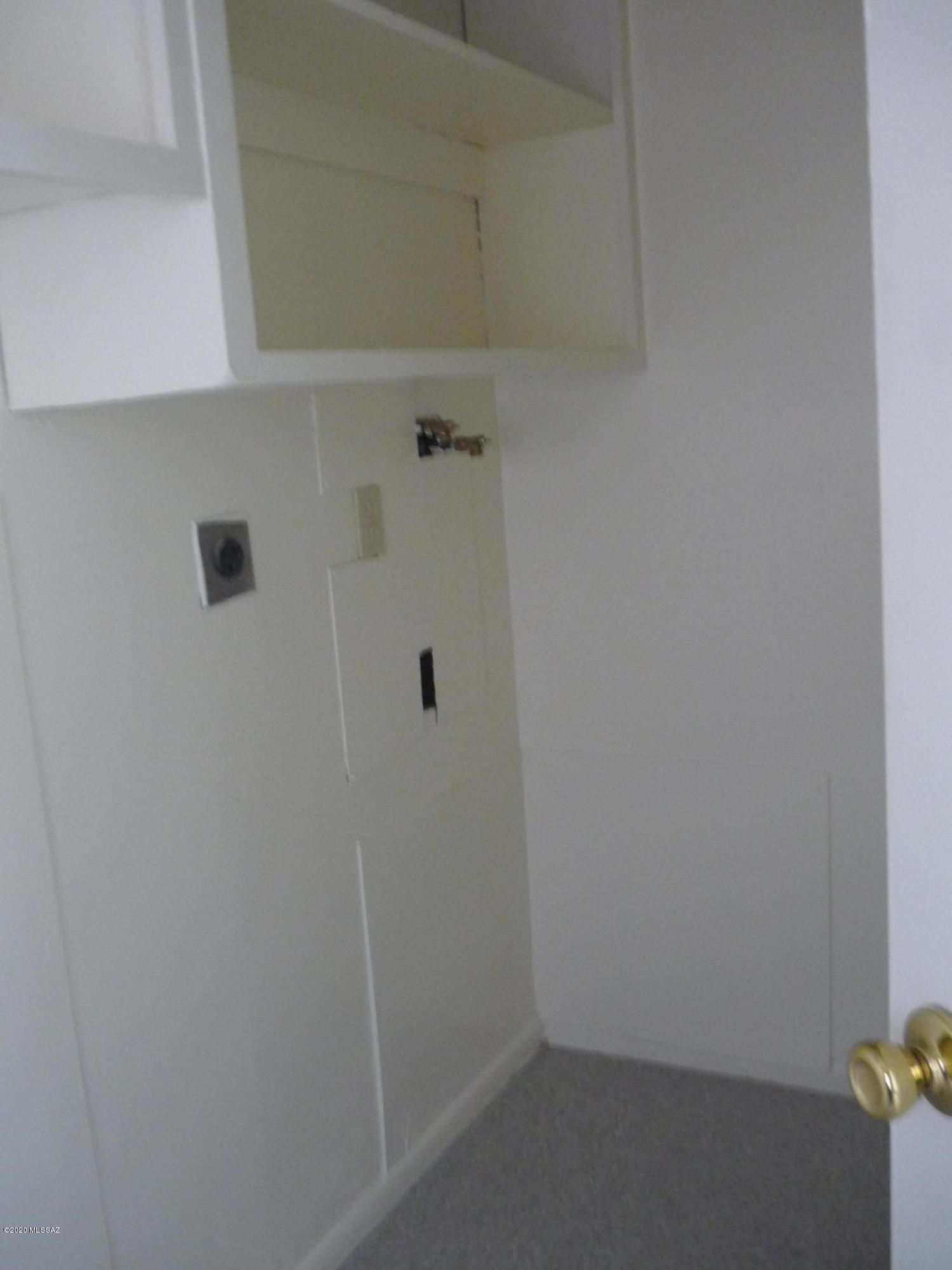 Casa Loma Estates - Residential Lease