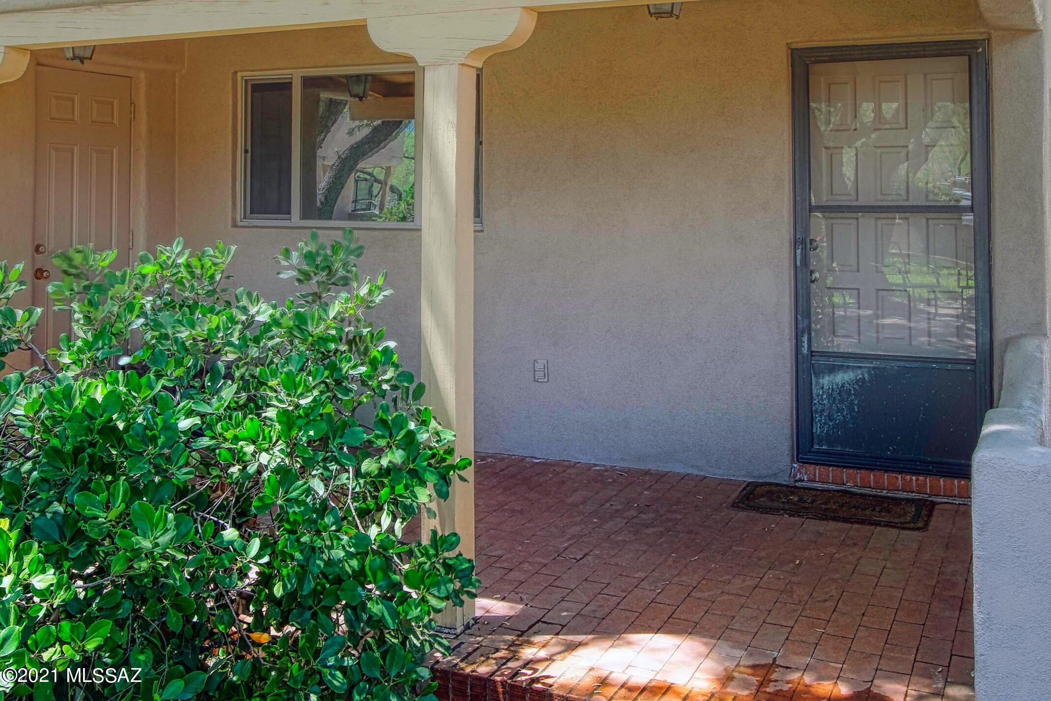 Tanque Verde Estates (1-71) - Residential
