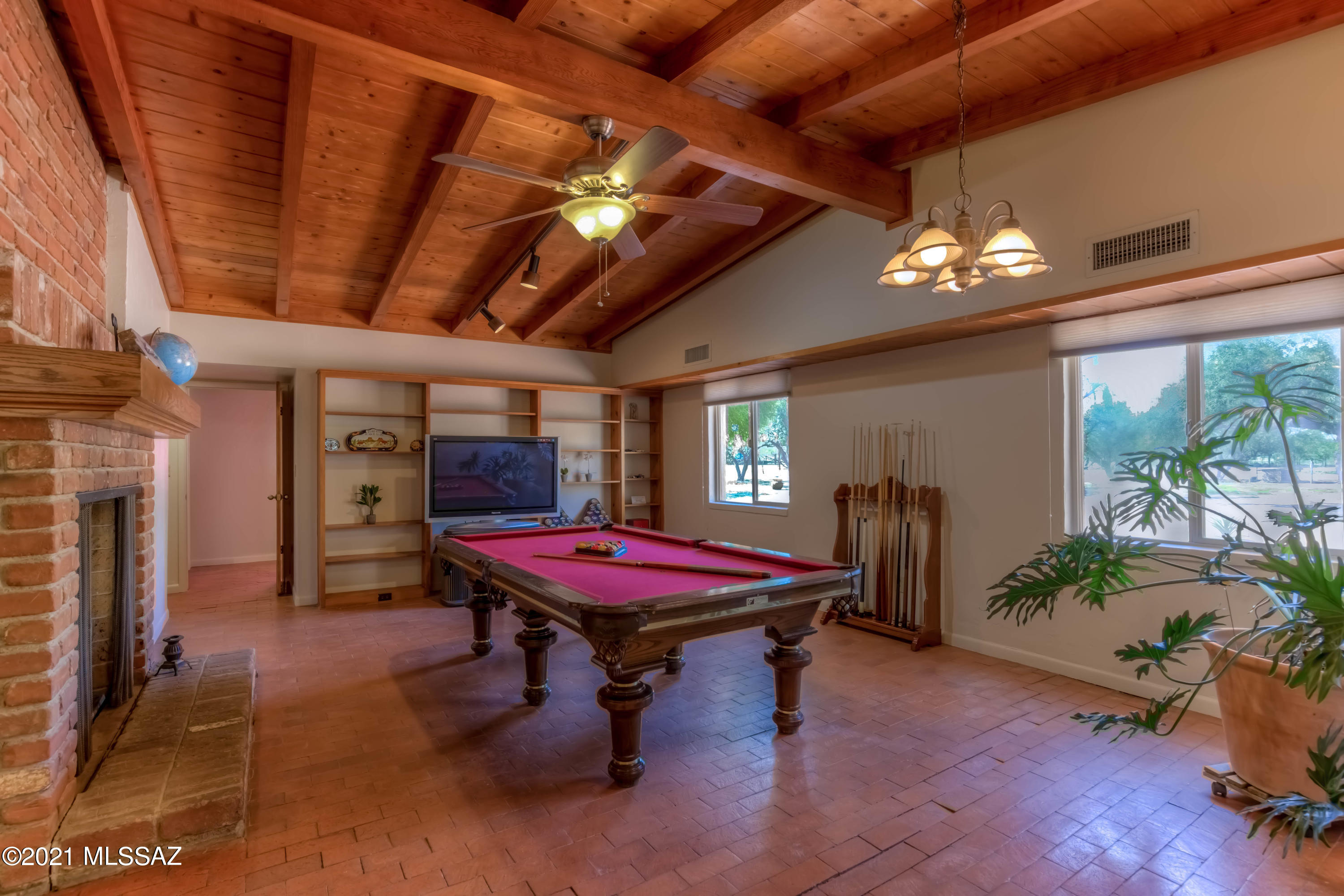 Tanque Verde Estates (1-71) - Residential