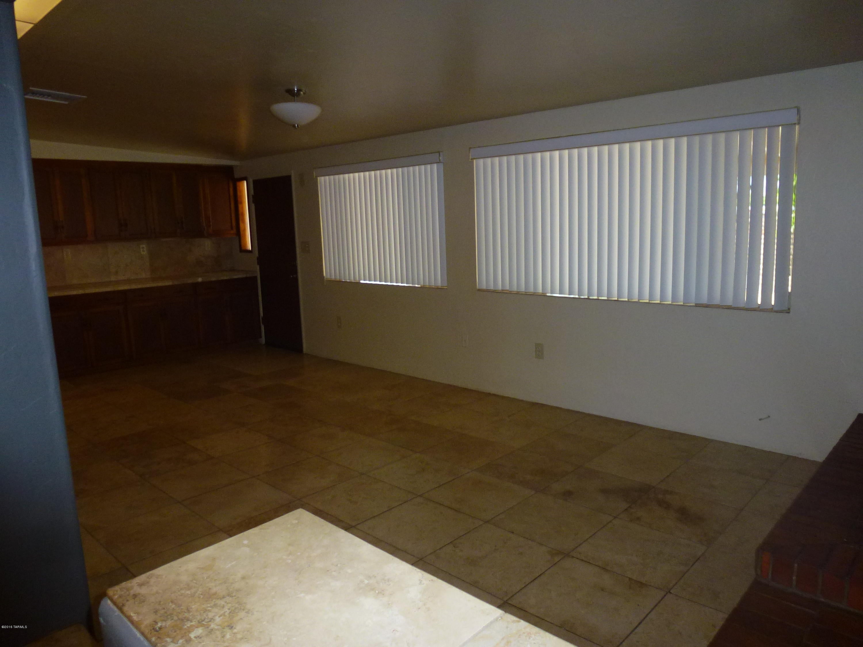 Mountain View Acre Farms - Residential Lease