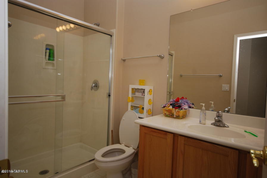 Presidio Del Valle (1-166) - Residential Lease