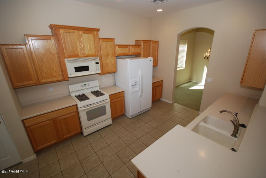 Presidio Del Valle (1-166) - Residential Lease