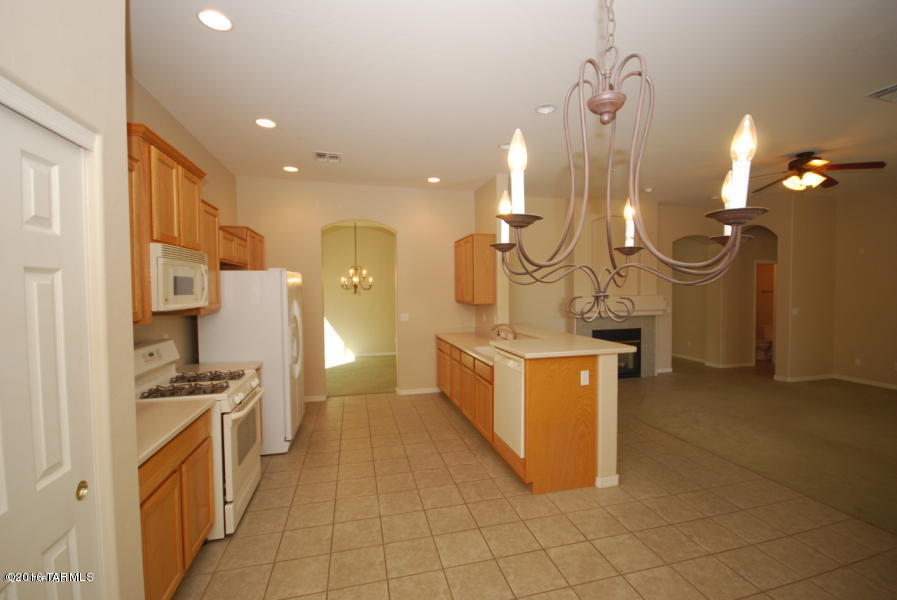 Presidio Del Valle (1-166) - Residential Lease