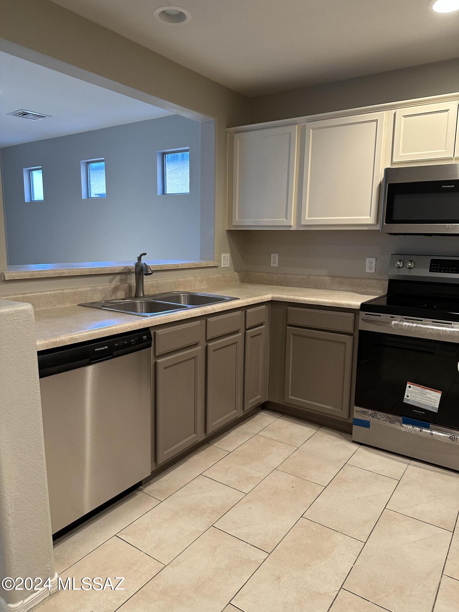 Sierra Morado Unit 2 West - Residential