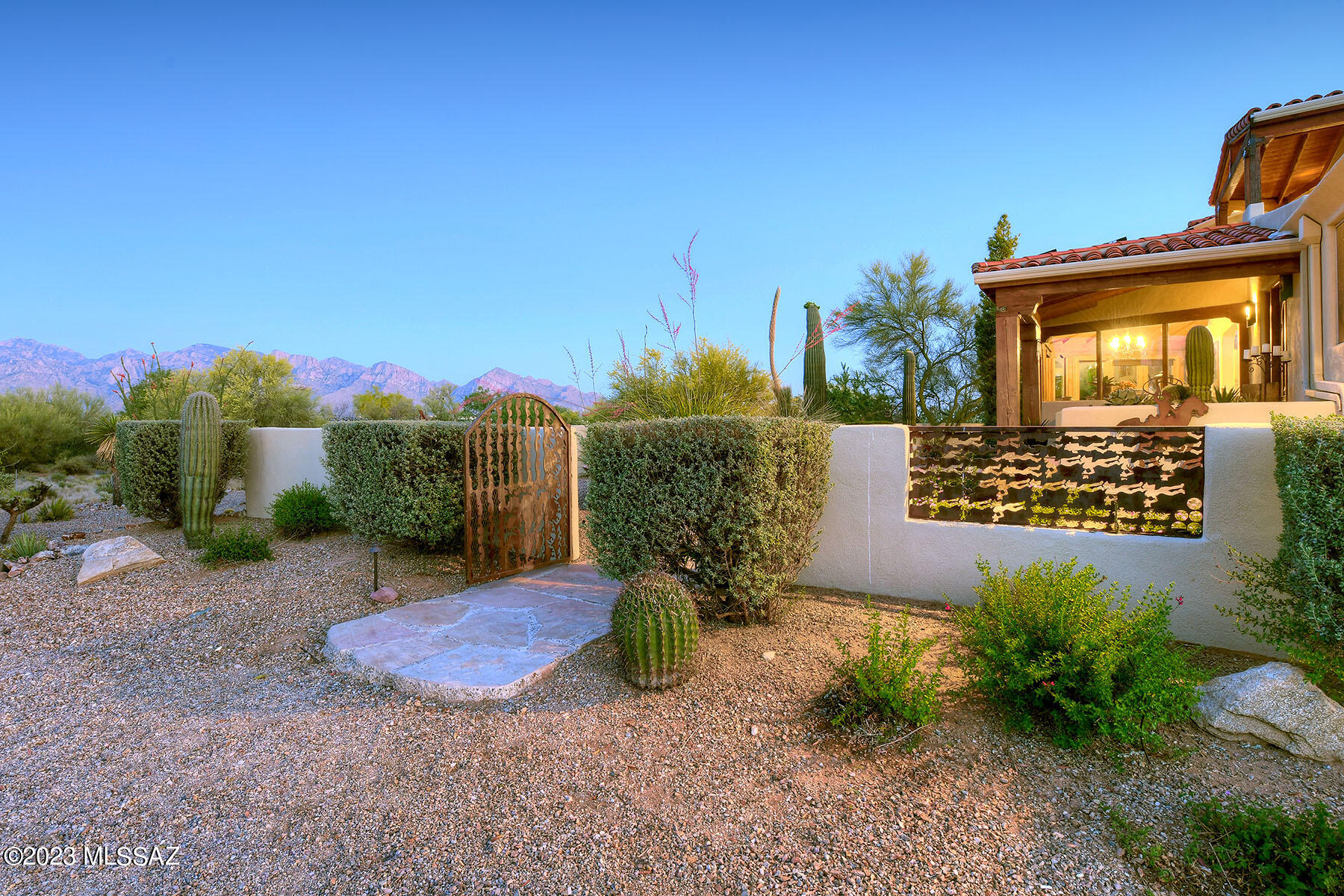 La Cholla Airpark - Residential