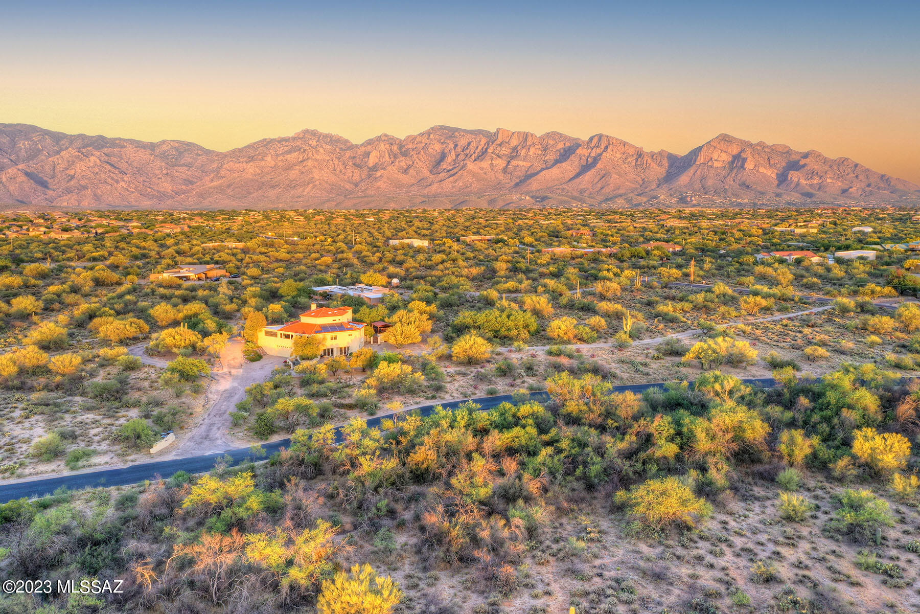 La Cholla Airpark - Residential