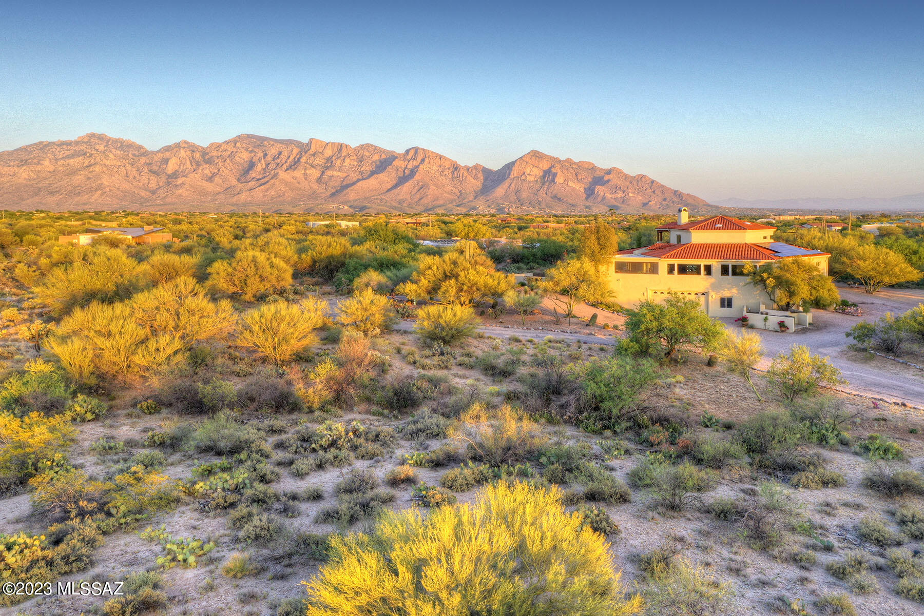 La Cholla Airpark - Residential