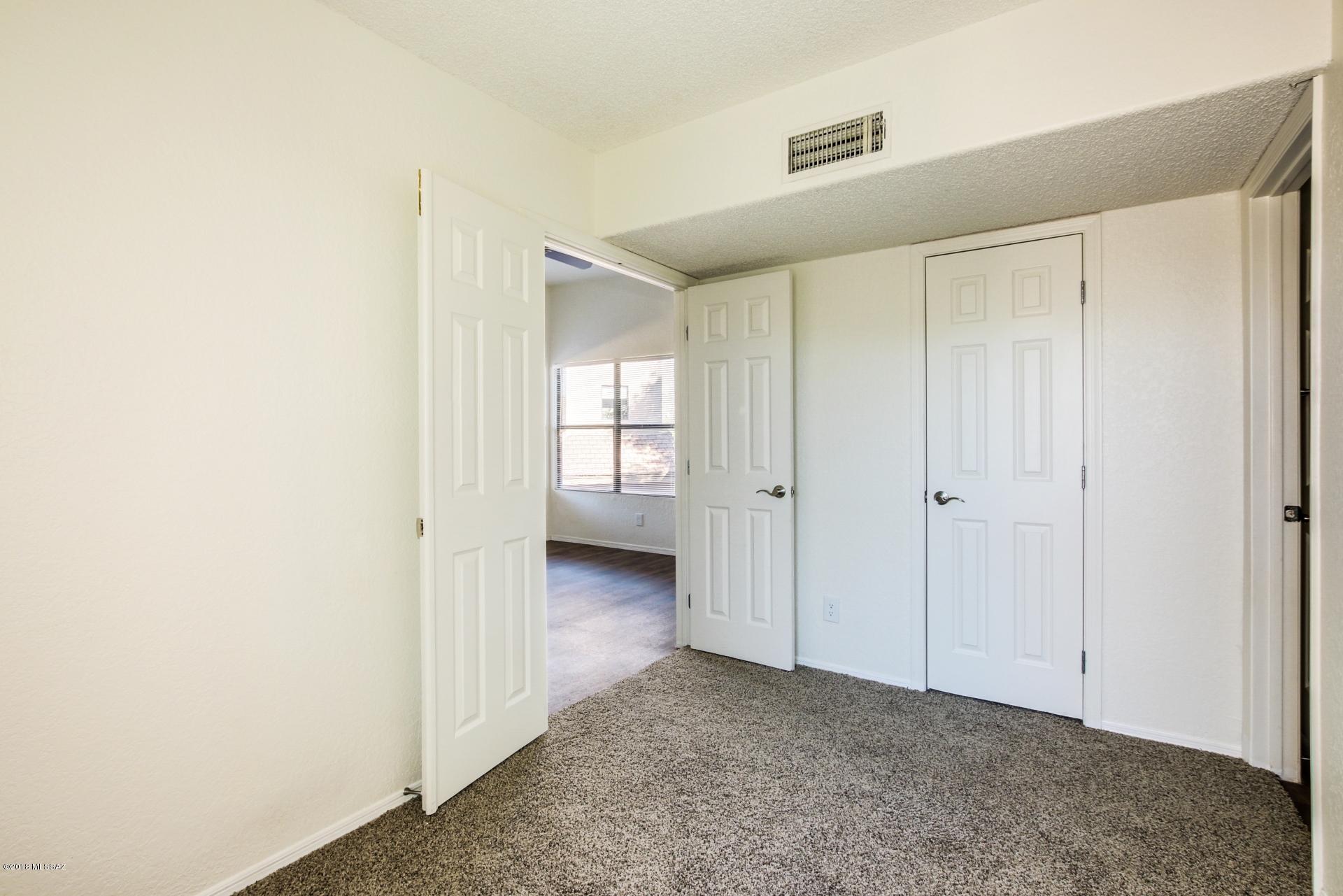 Greens at Ventana Canyon - Residential