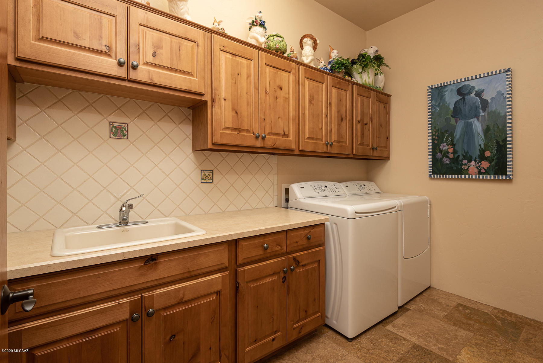 Honey Bee Canyon Estates - Residential
