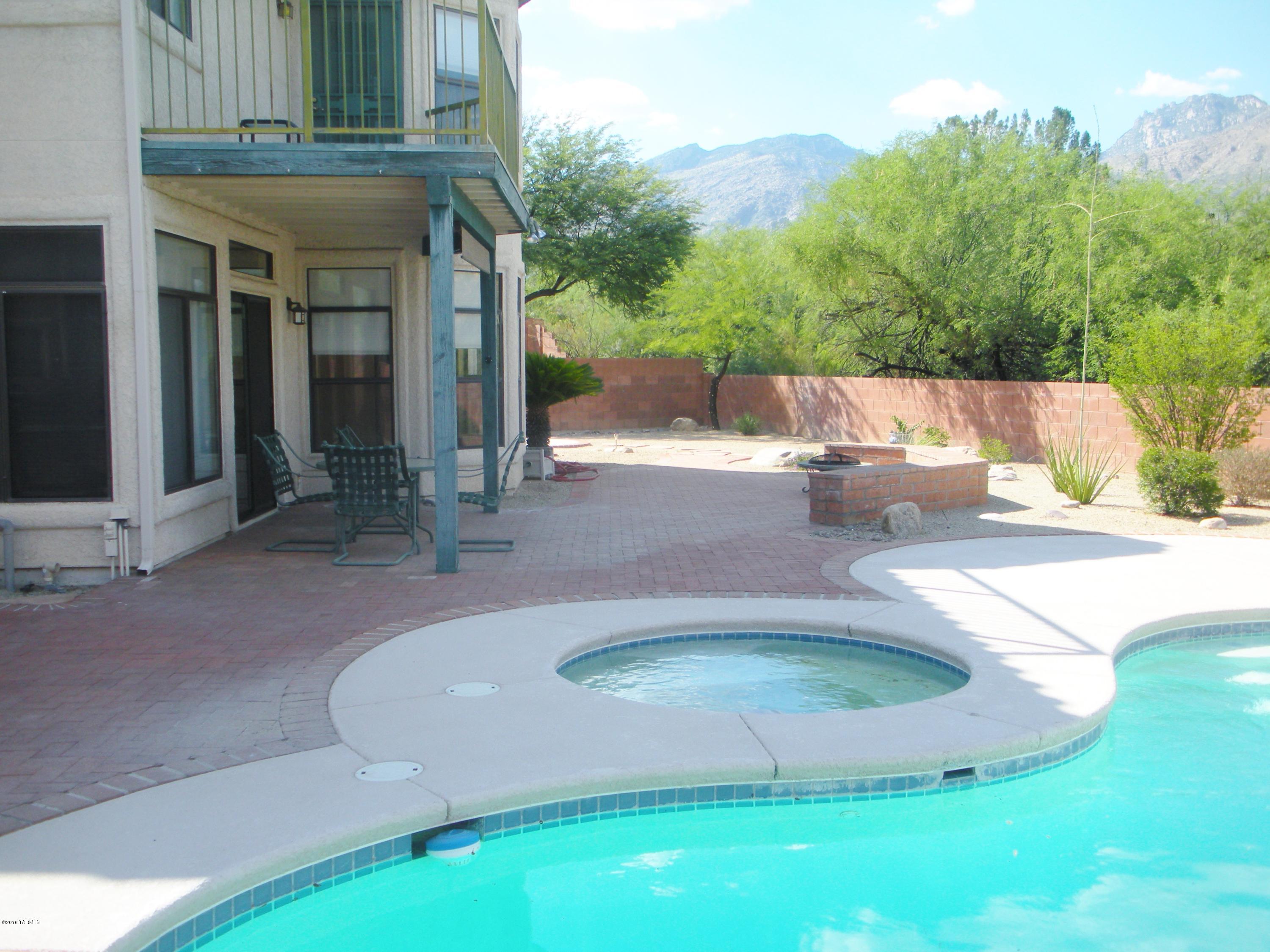 Tierra Santa (1-126) - Residential Lease