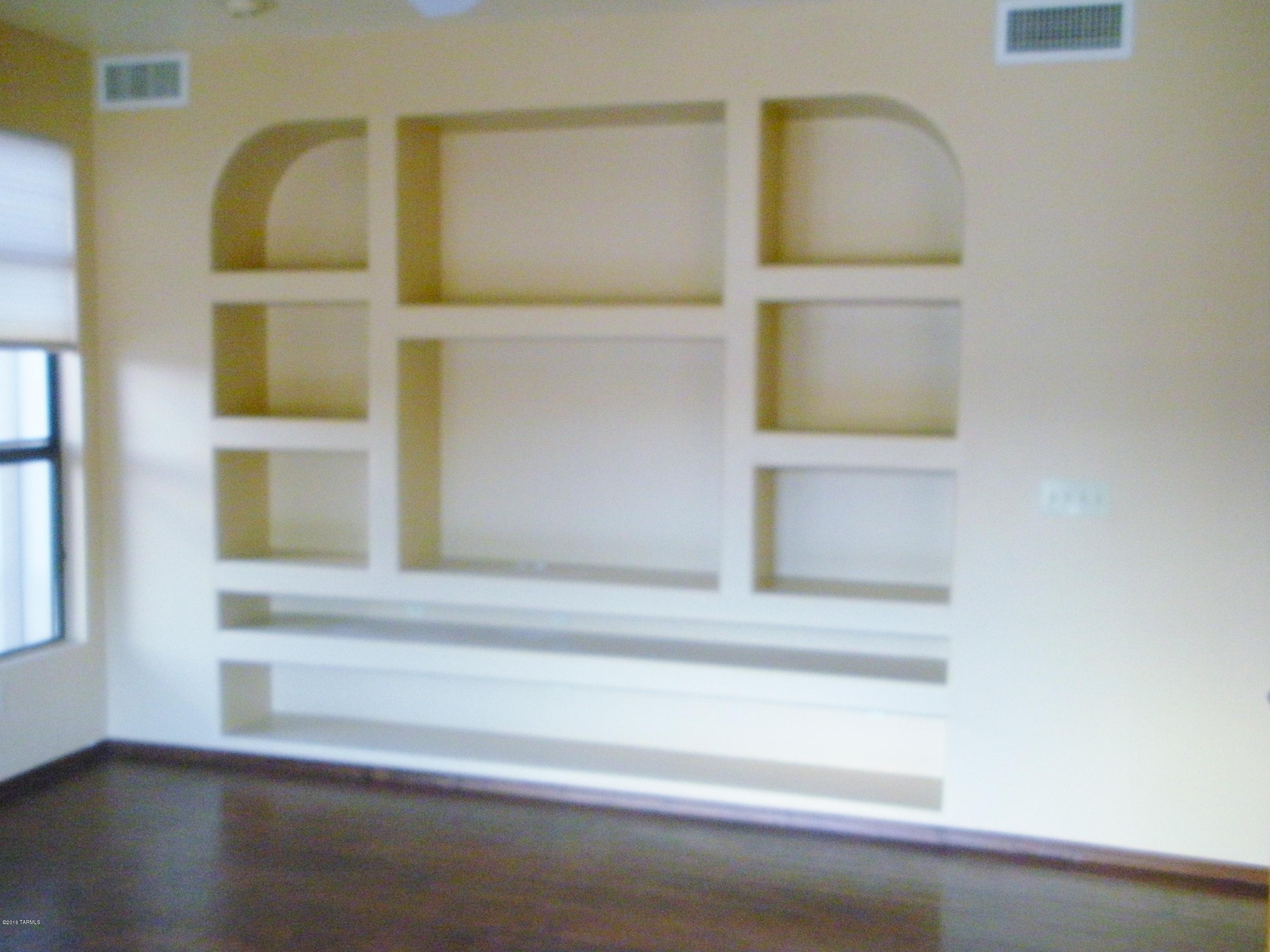 Tierra Santa (1-126) - Residential Lease