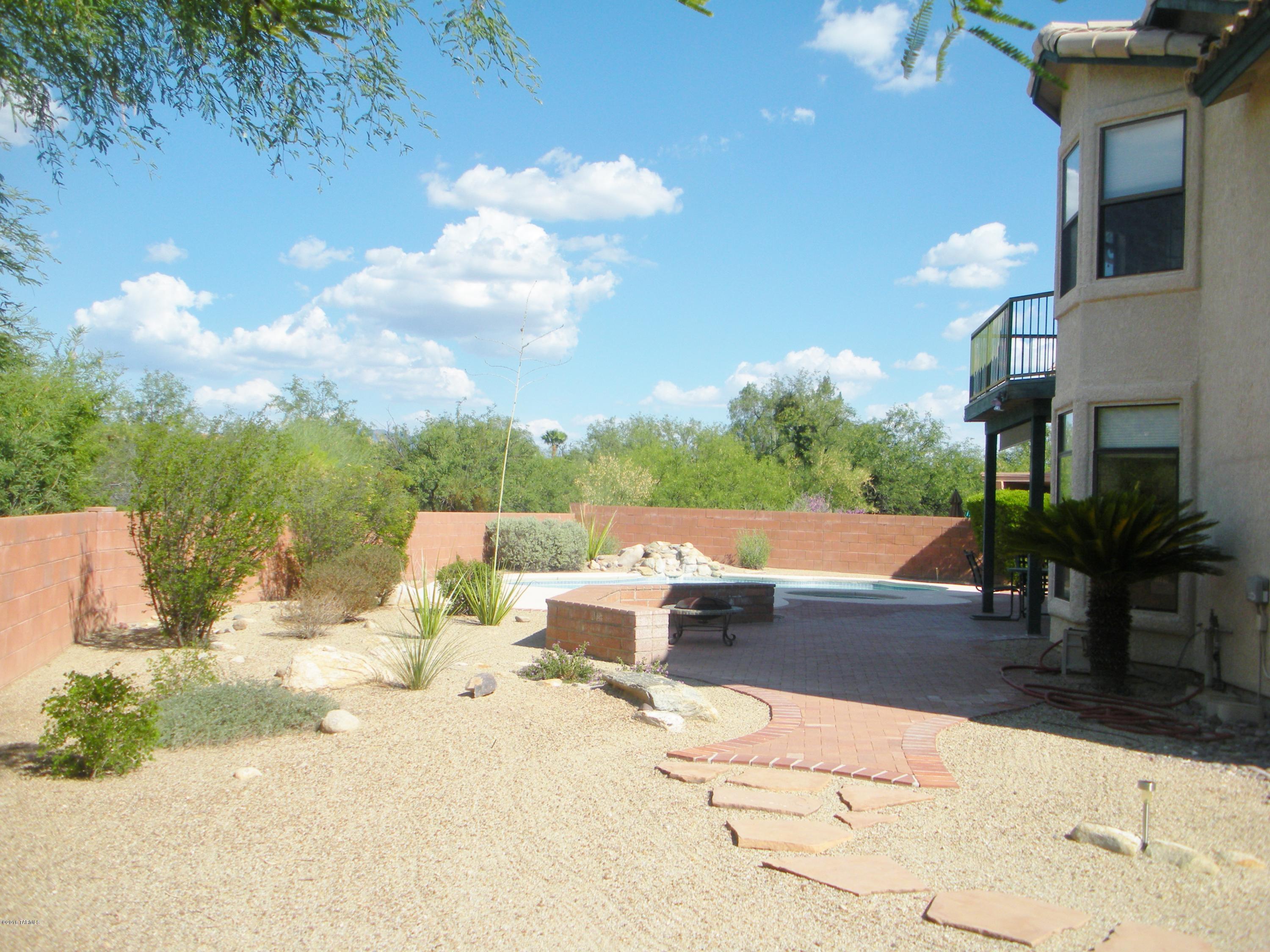 Tierra Santa (1-126) - Residential Lease