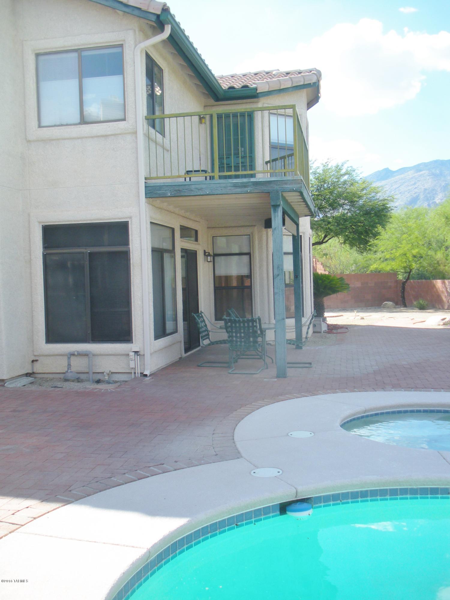 Tierra Santa (1-126) - Residential Lease