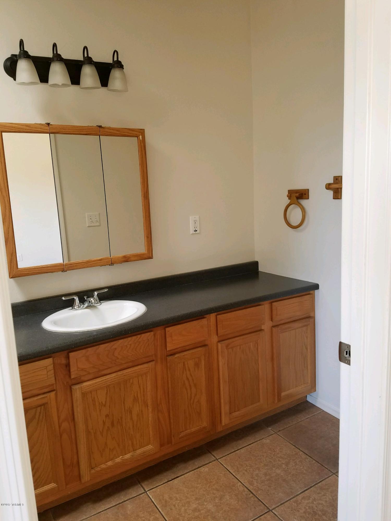 Lincoln Park - Residential Lease