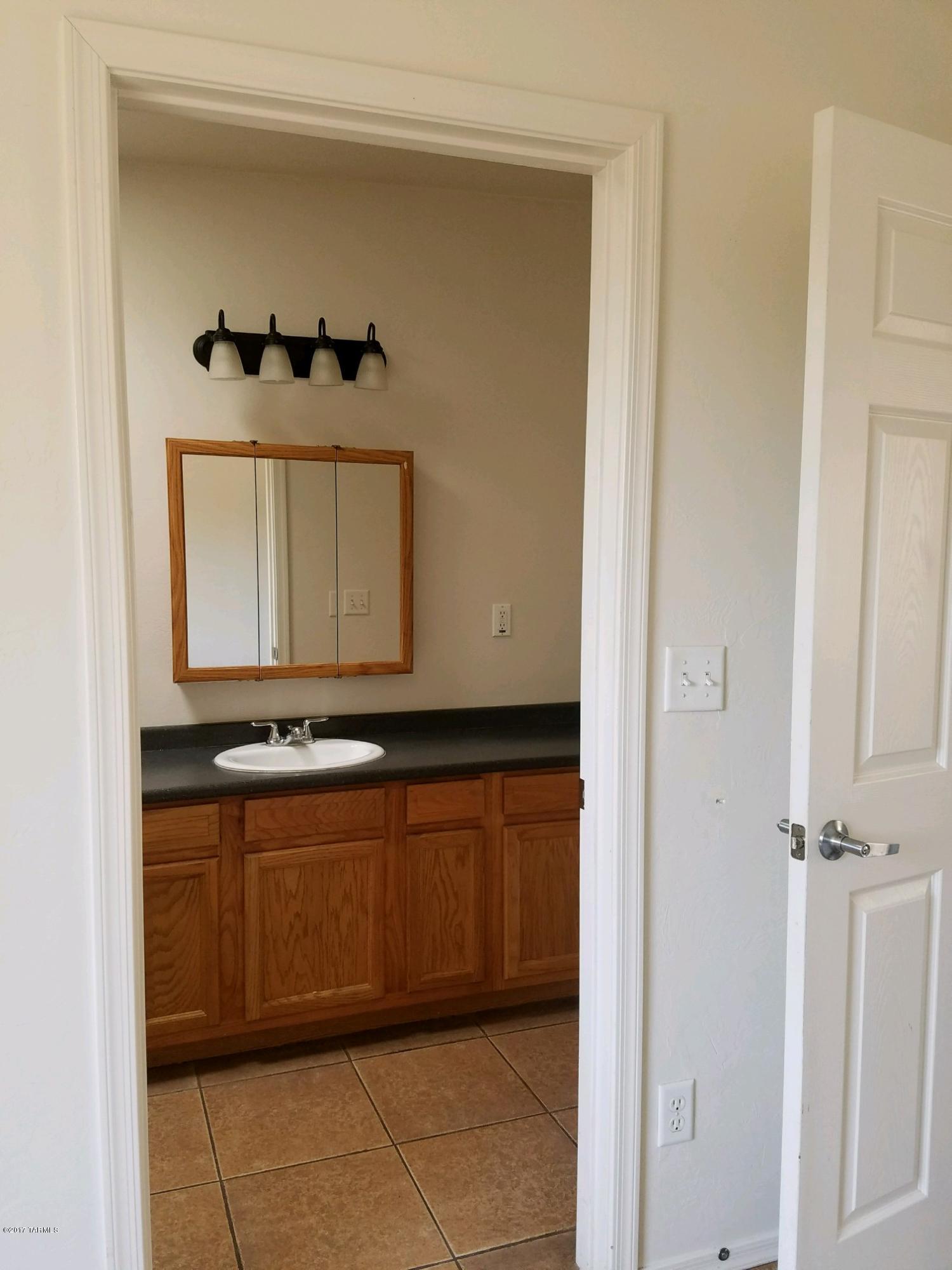 Lincoln Park - Residential Lease