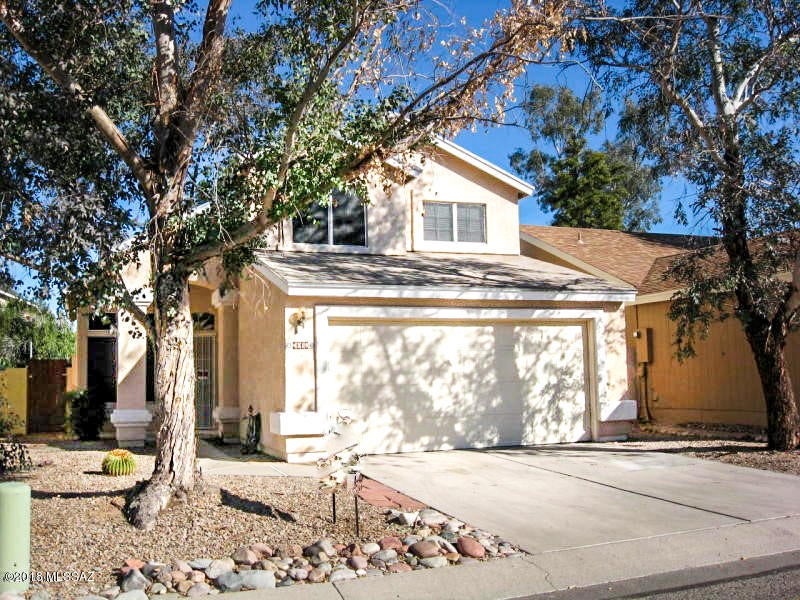 Pride in ownership is evident in this well maintained home in NW Tucson. Reduced rate of $1175 for 2 year lease. 

Convenient location to shopping, schools, restaurants and more. NEW AC!! Bright, open floorplan with vaulted ceilings, low care yard, newer flooring, tiled kitchen counters, ceiling fans, and more. 

Please text 520-490-5232 with rental address & your email address for application and deposit info.