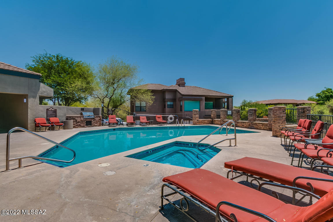Greens at Ventana Canyon - Residential